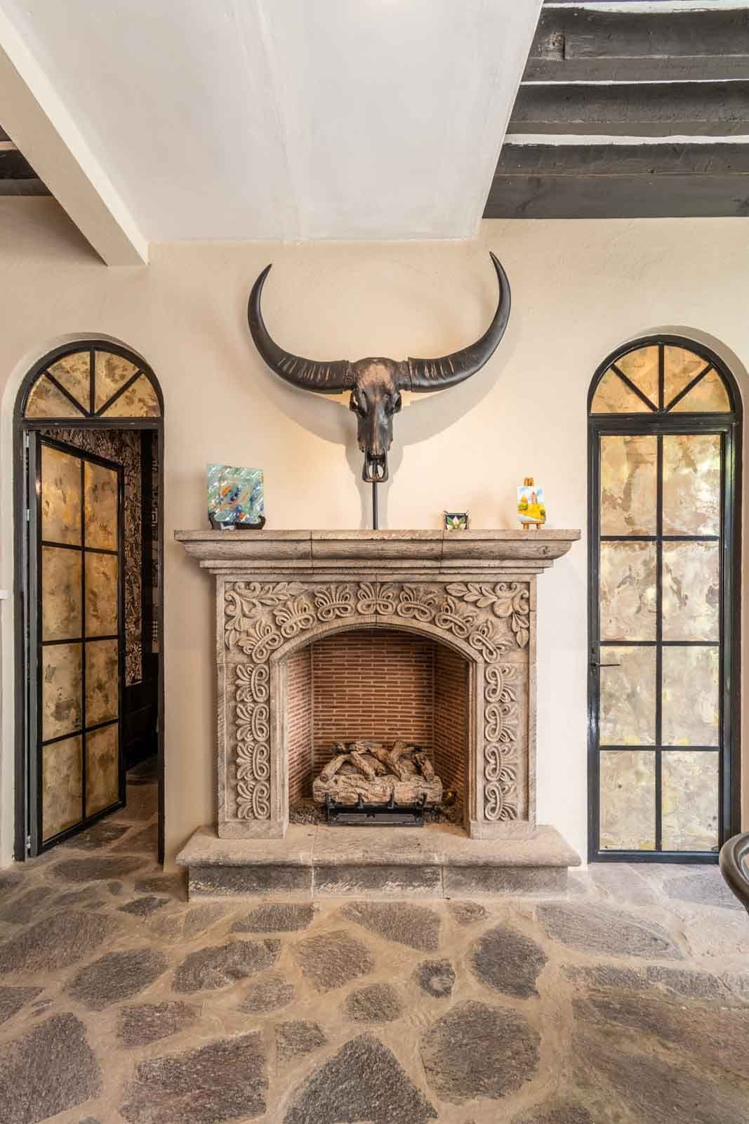 The Hidden Enclave — Centro, San Miguel de Allende — photo 9 — architectural elegance with rustic charm
