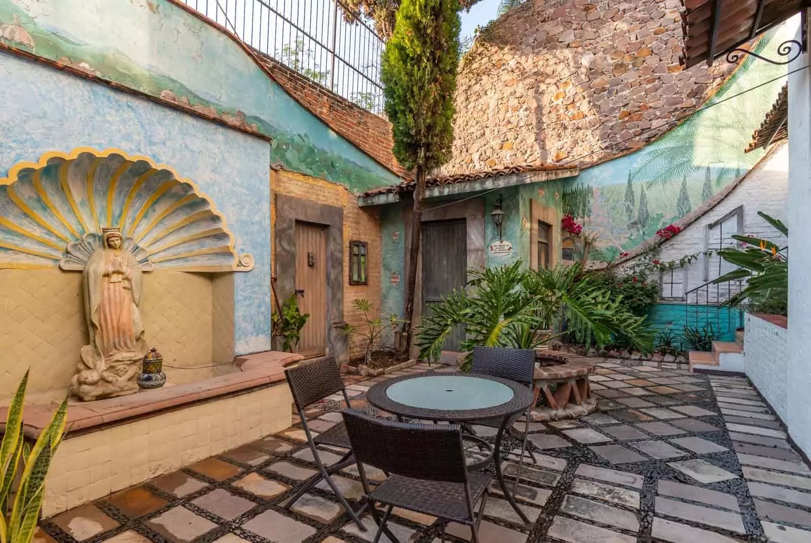 Villa Mariposa — Atascadero (Arcos de San Miguel), San Miguel de Allende — photo 17 — serene colonial courtyard oasis