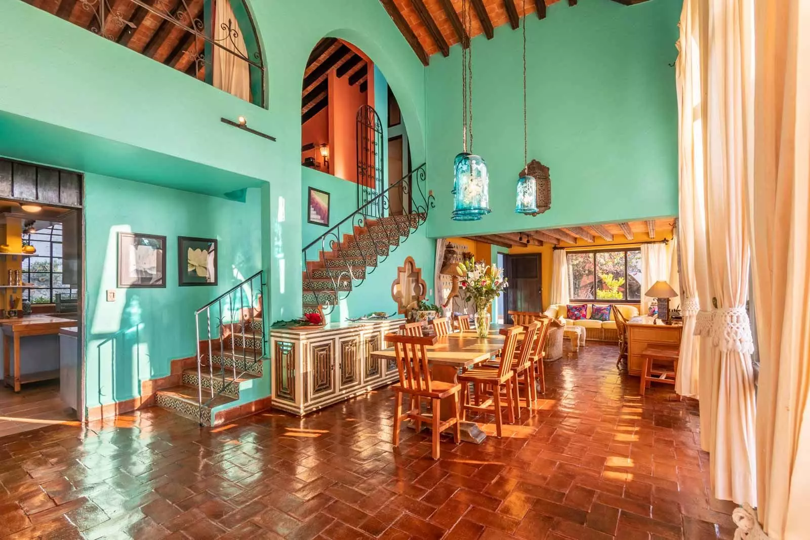Villa Mariposa — Atascadero (Arcos de San Miguel), San Miguel de Allende — photo 11 — turquoise elegance meets colonial charm