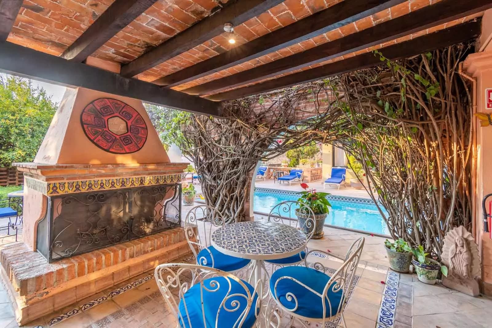 Villa Mariposa — Atascadero (Arcos de San Miguel), San Miguel de Allende — photo 21 — rustic elegance meets poolside paradise