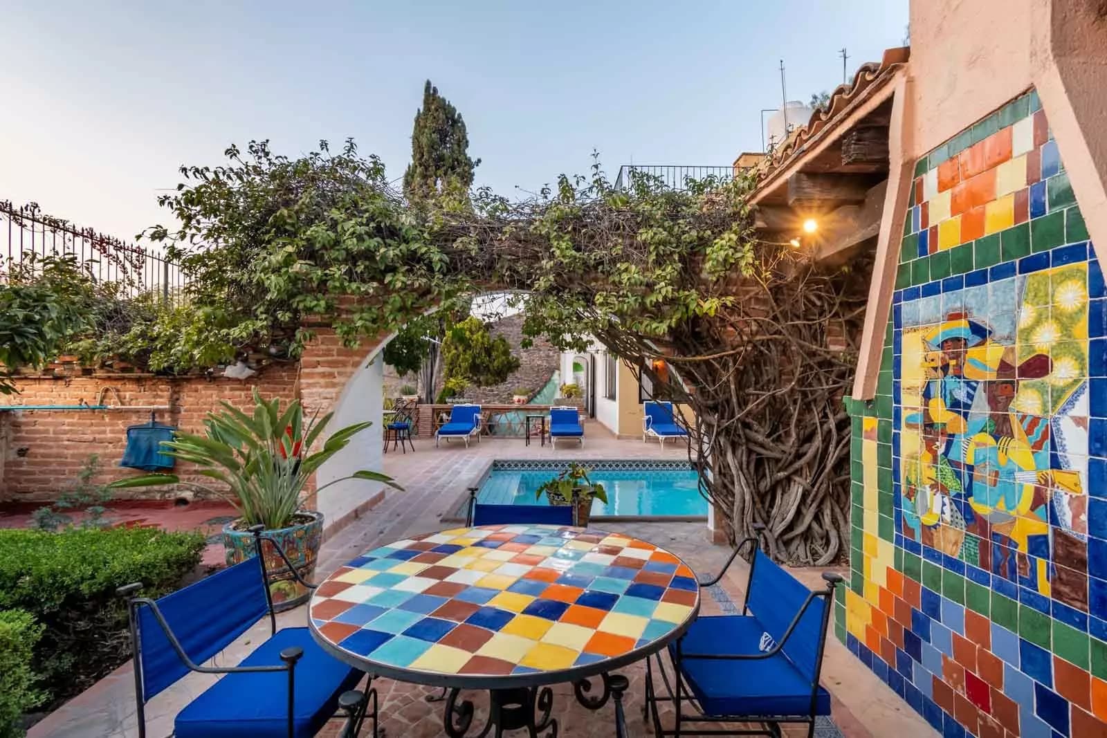 Villa Mariposa — Atascadero (Arcos de San Miguel), San Miguel de Allende — photo 25 — vibrant courtyard, timeless mexican charm