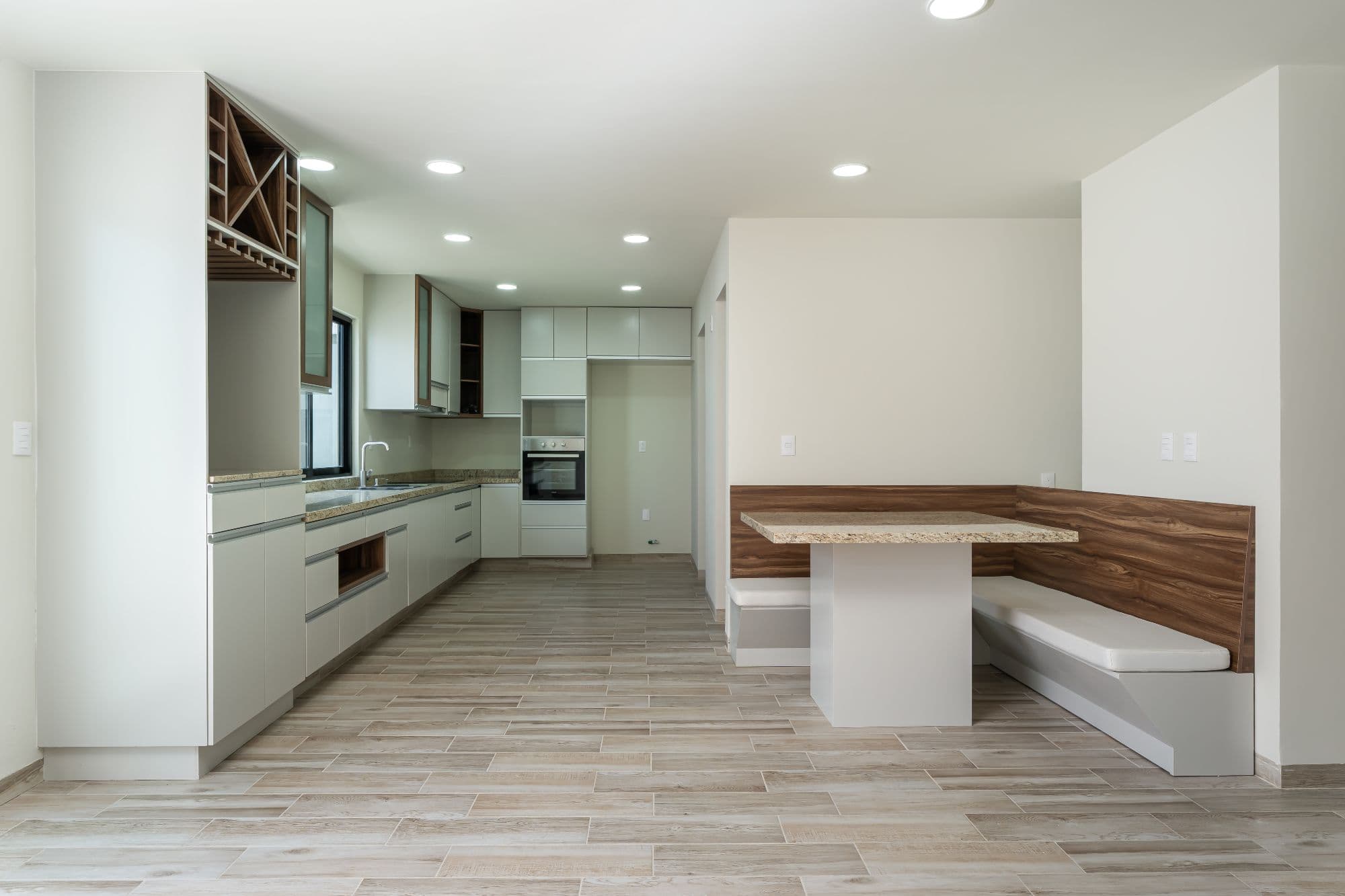 Casa Lavanda — Zirándaro, San Miguel de Allende — photo 4 — modern open-concept living and culinary space