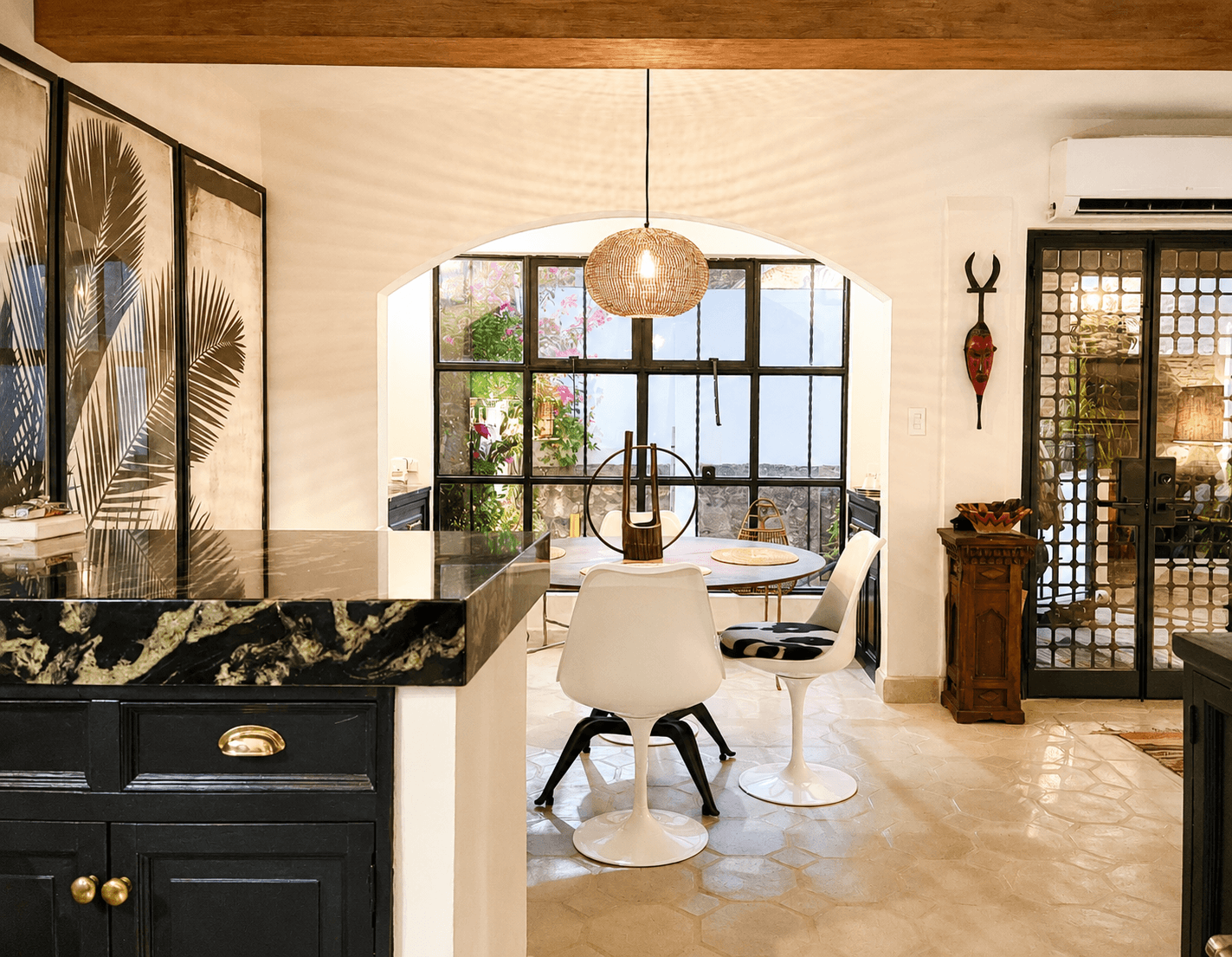 Casa Luna Blanca — San Antonio, San Miguel de Allende — photo 10 — luminous colonial elegance meets contemporary refinement