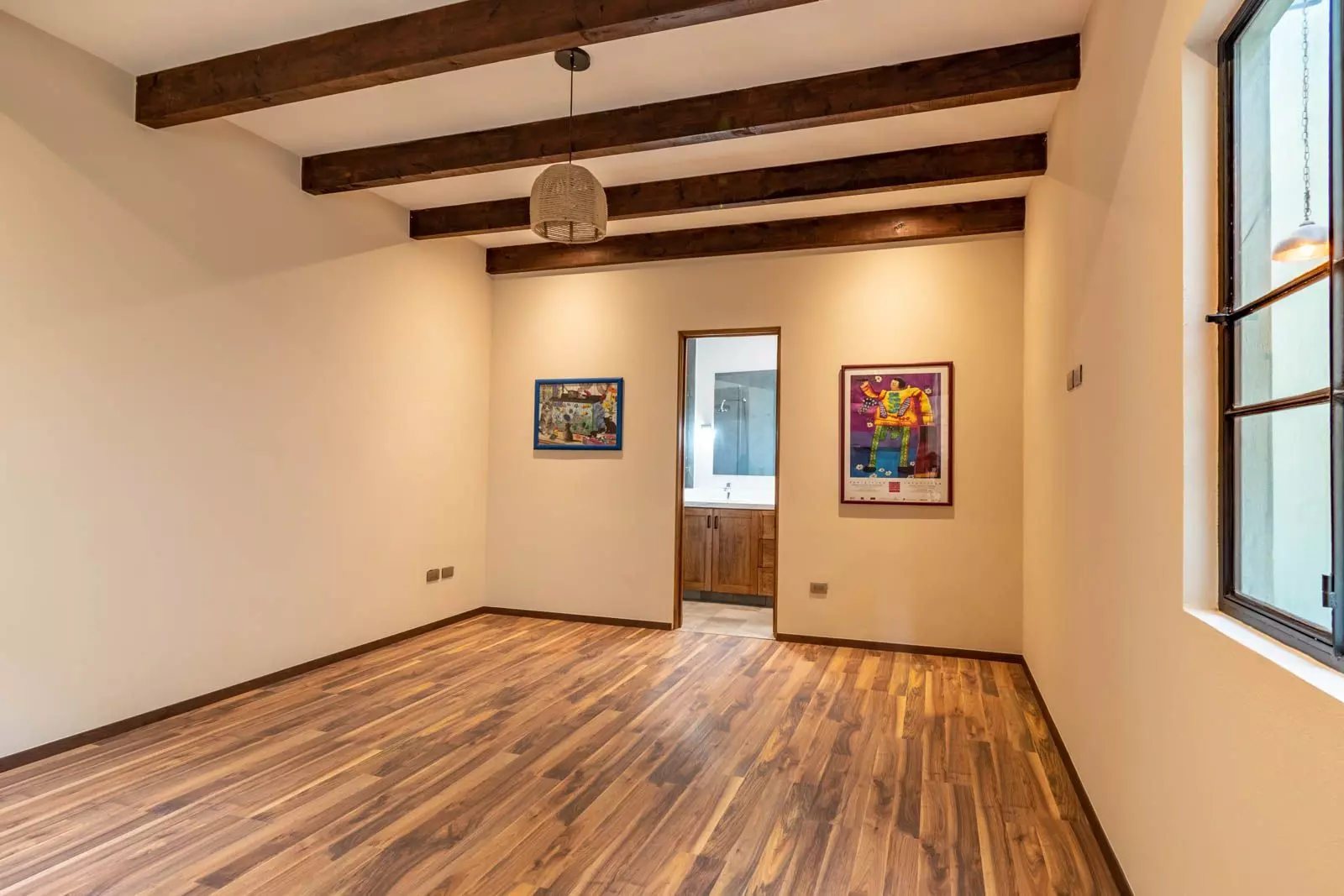 Villa Kusama — Guadiana, San Miguel de Allende — photo 18 — rustic-chic room with exposed beams