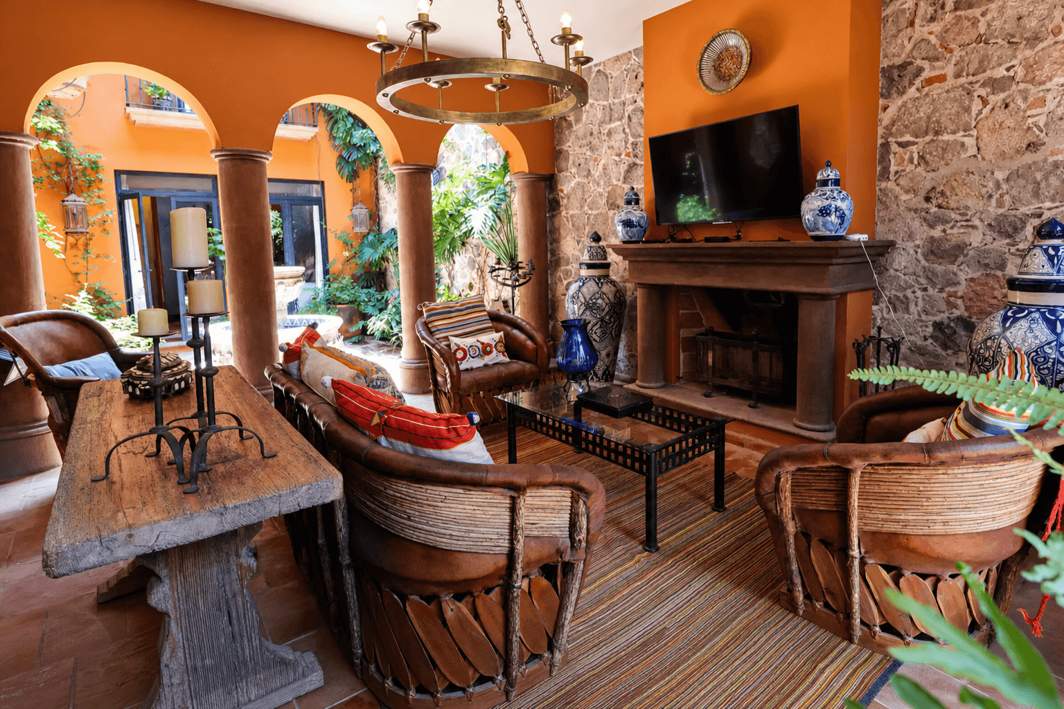 Casa Gibson — Centro, San Miguel de Allende — photo 5 — sophisticated colonial elegance meets vibrant warmth