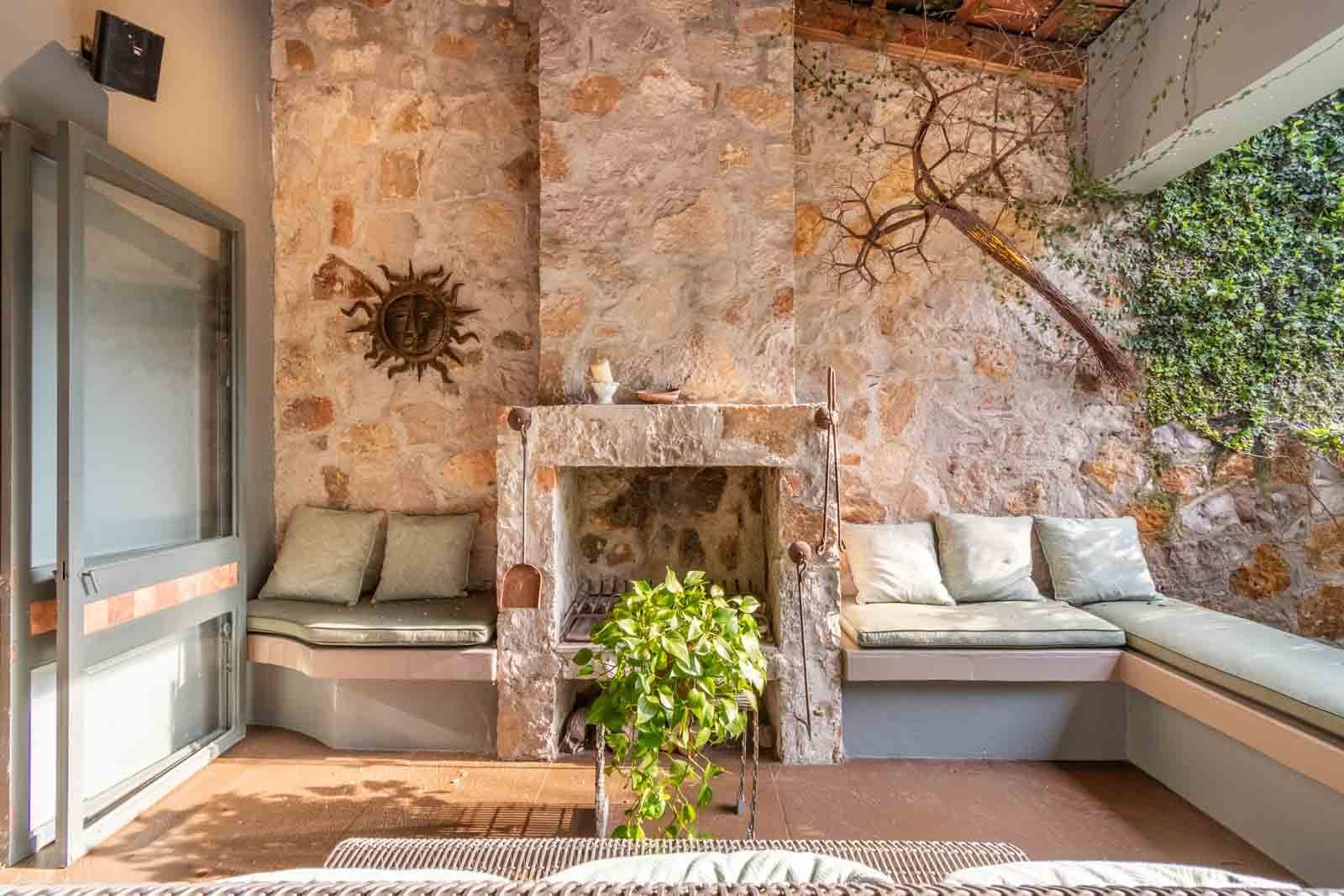 Villa Pirúl — Centro, San Miguel de Allende — photo 11 — rustic charm meets contemporary comfort