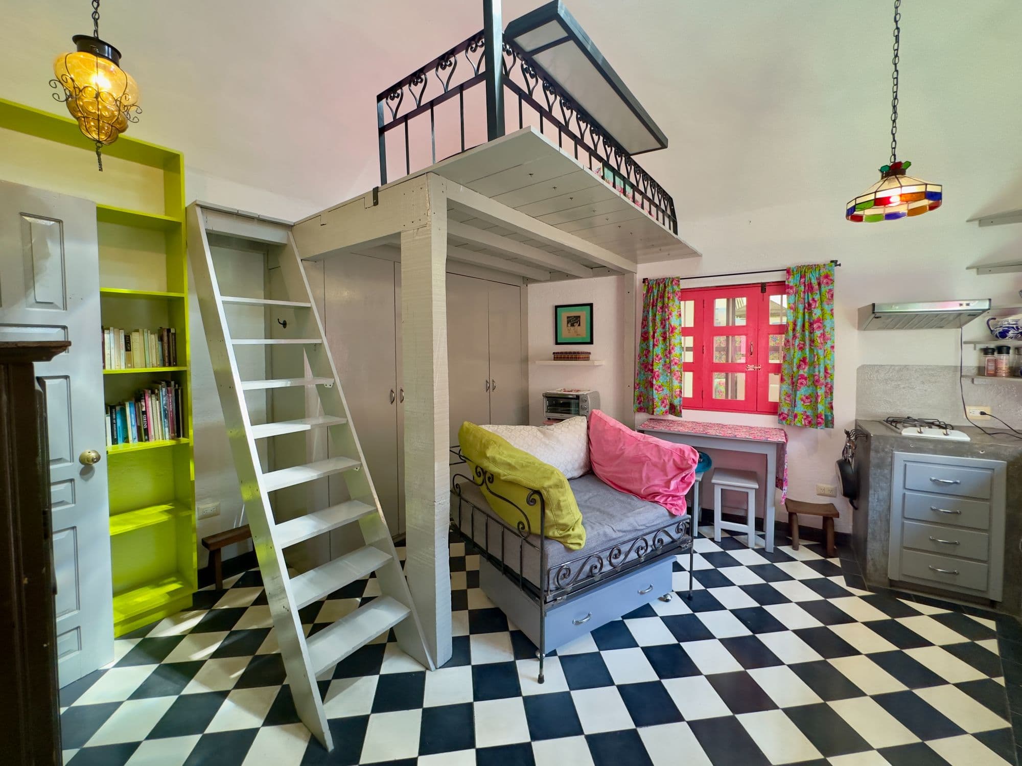Art Studio in San Antonio — San Antonio, San Miguel de Allende — photo 24 — whimsical loft-style guest quarters charm
