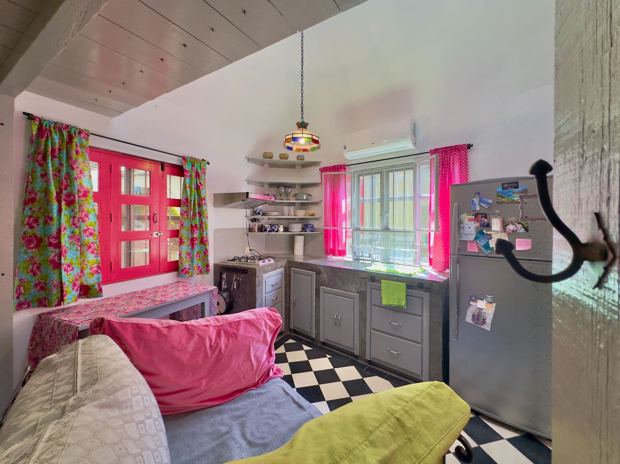 Art Studio in San Antonio — San Antonio, San Miguel de Allende — photo 22 — vibrant, playful guest suite with charm