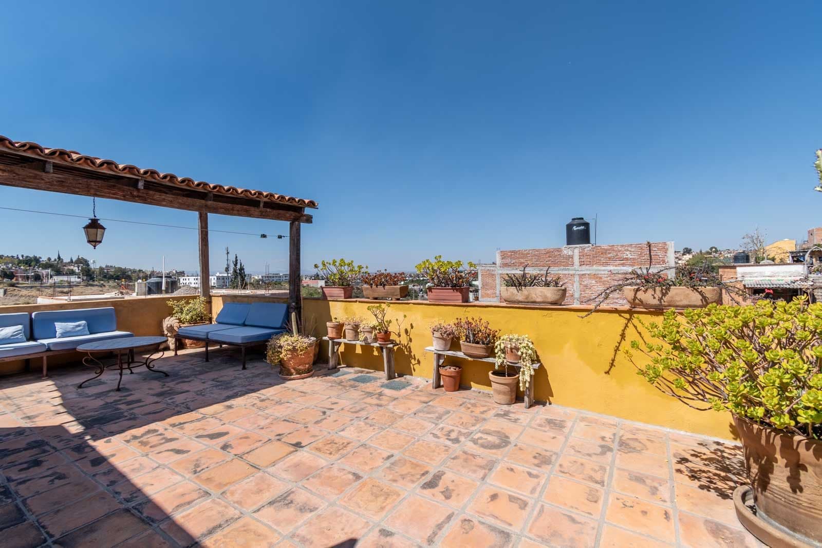 Casa las Nubes — San Antonio, San Miguel de Allende — photo 17 — radiant rooftop terrace, breathtaking vistas