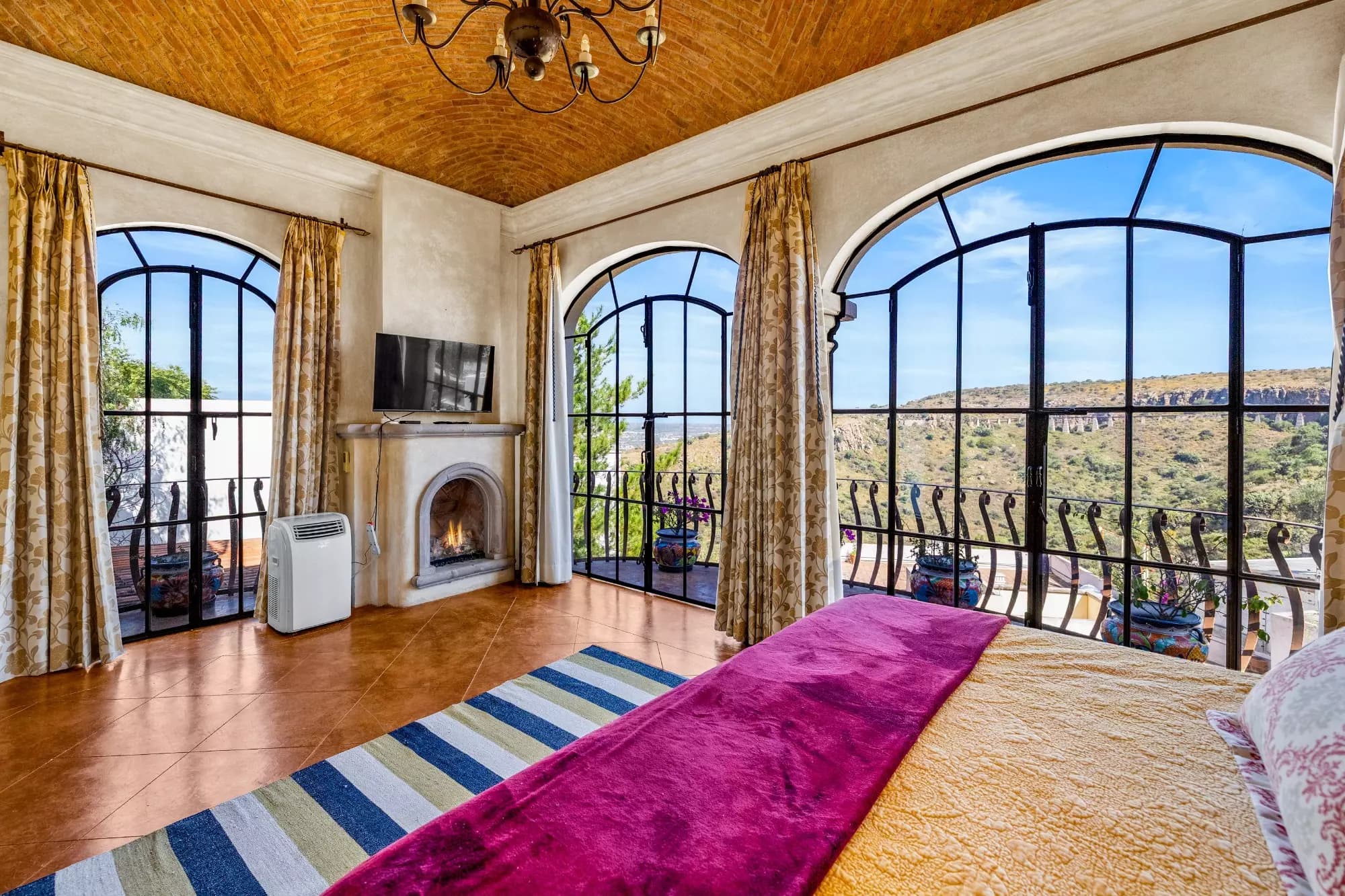 Casa Stone — Balcones, San Miguel de Allende — photo 6 — panoramic vistas from luxurious master suite