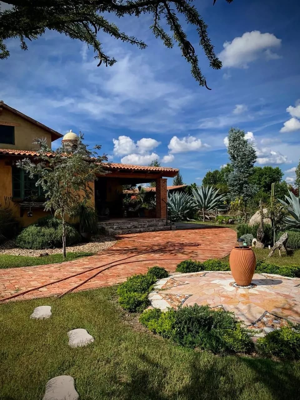 Casa Los Olivos — San Virgilio, San Miguel de Allende — photo 5 — rustic hacienda courtyard, sprawling grounds