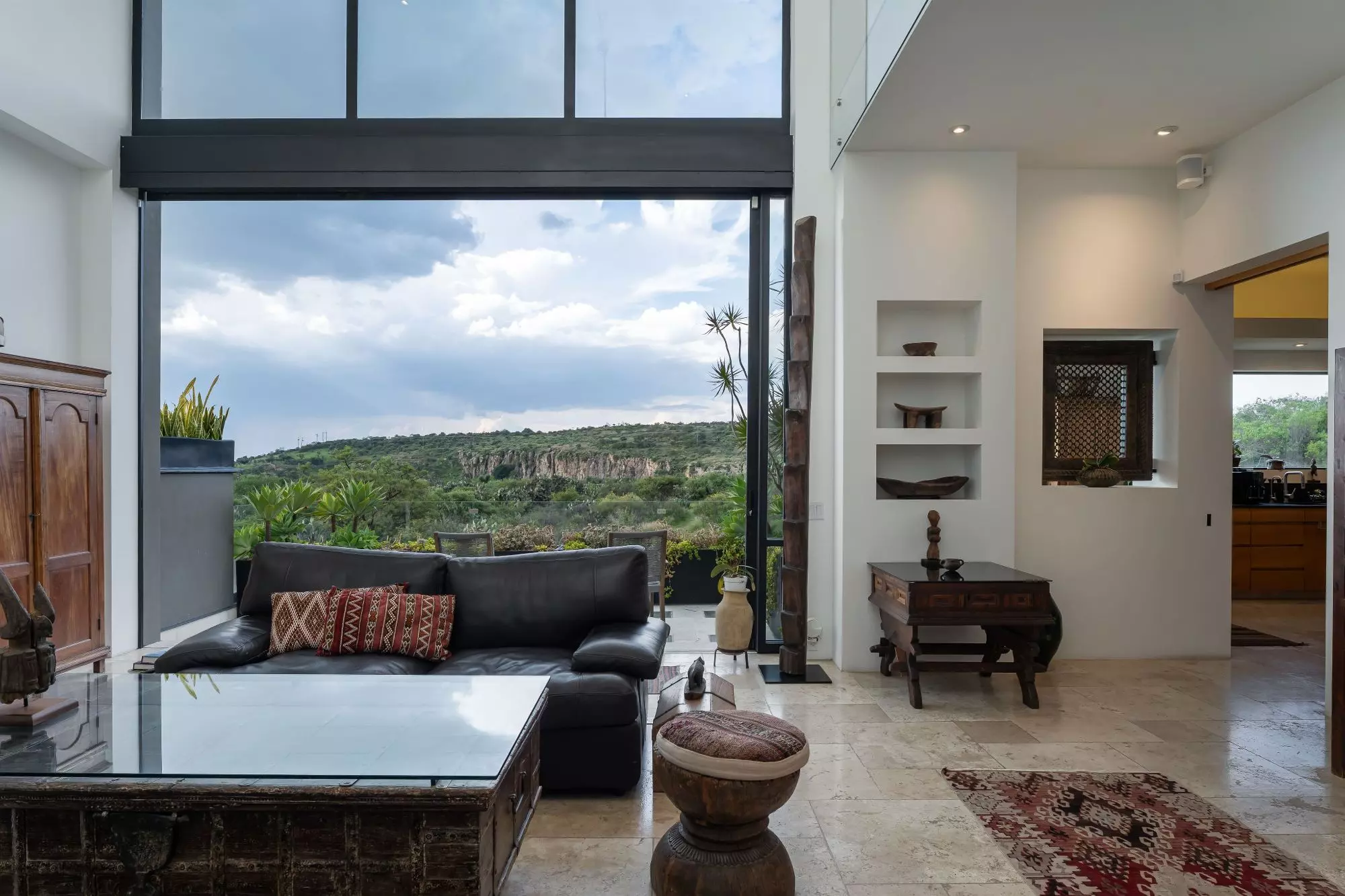 Mirador del Charco — Rinconada de Los Balcones, San Miguel de Allende — photo 9 — panoramic views, sophisticated modern elegance