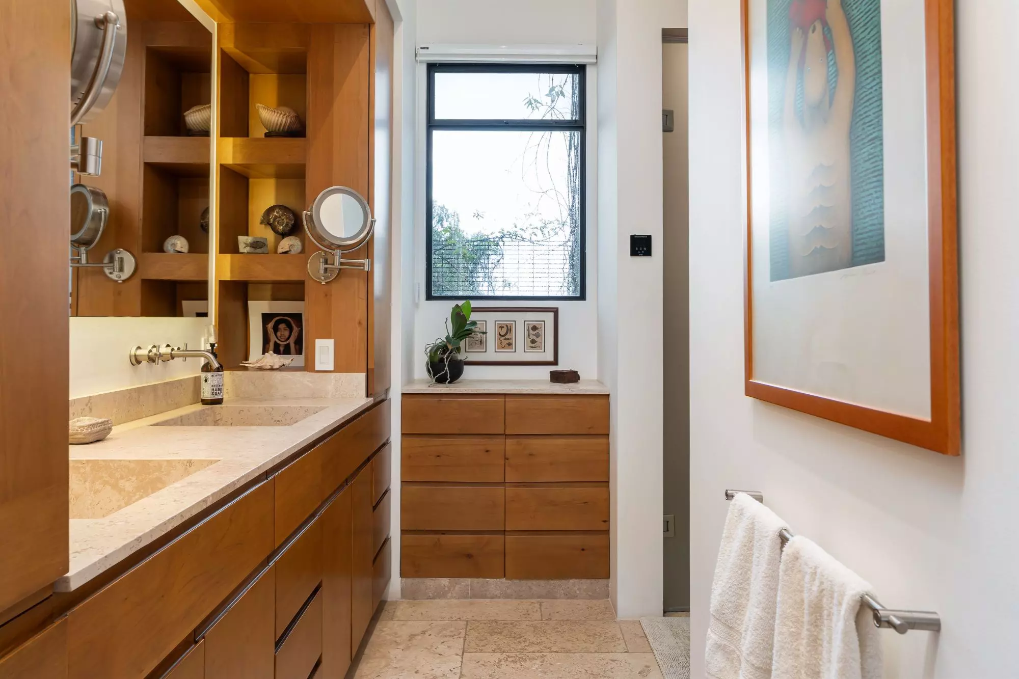 Mirador del Charco — Rinconada de Los Balcones, San Miguel de Allende — photo 27 — warm wood luxury spa bathroom