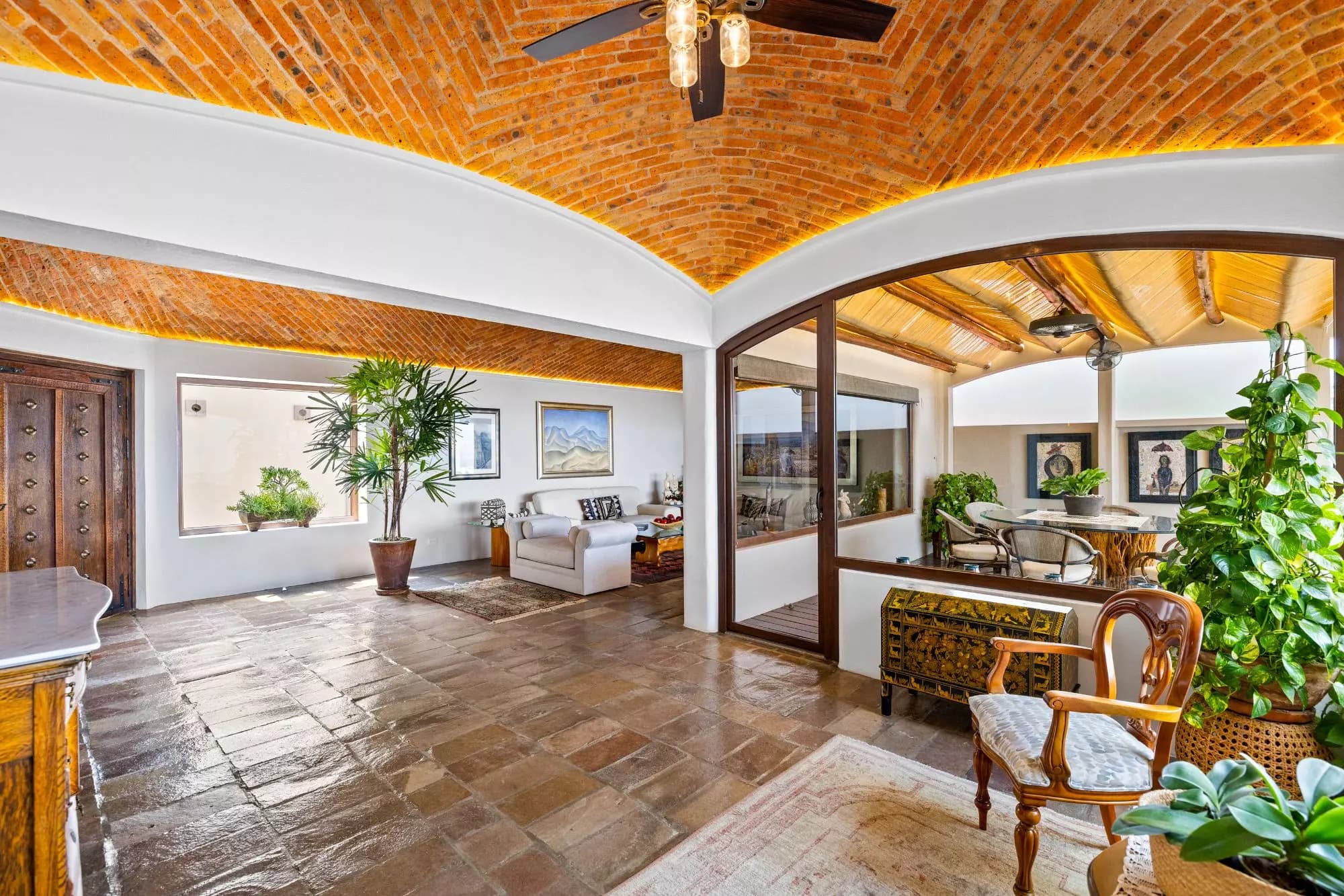 Casa del Foro — Balcones, San Miguel de Allende — photo 10 — soaring brick vaults, sun-drenched elegance