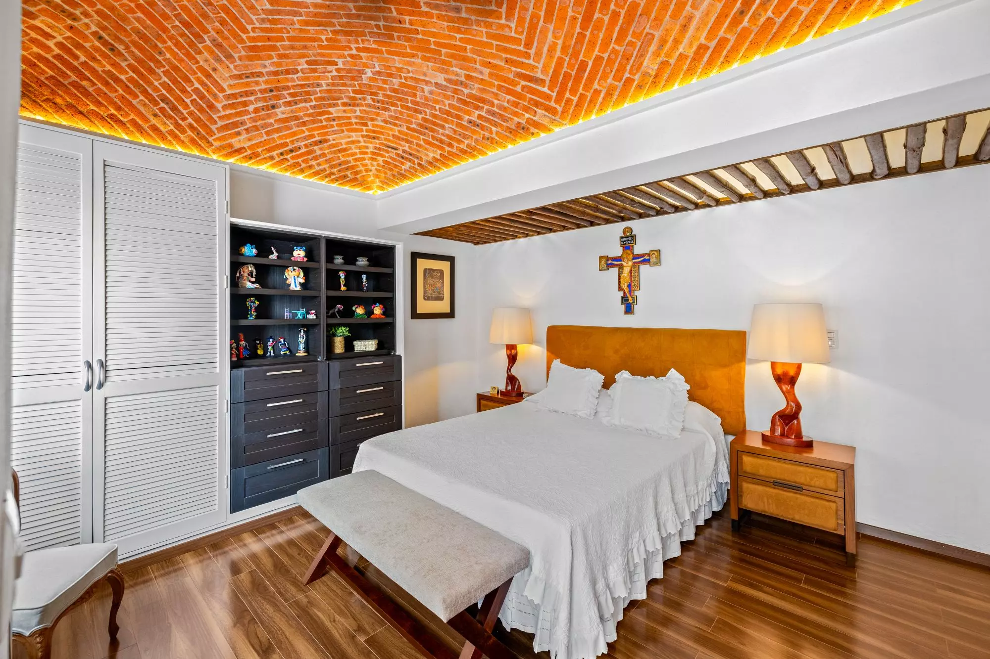 Casa del Foro — Balcones, San Miguel de Allende — photo 15 — luminous sanctuary with artisanal accents