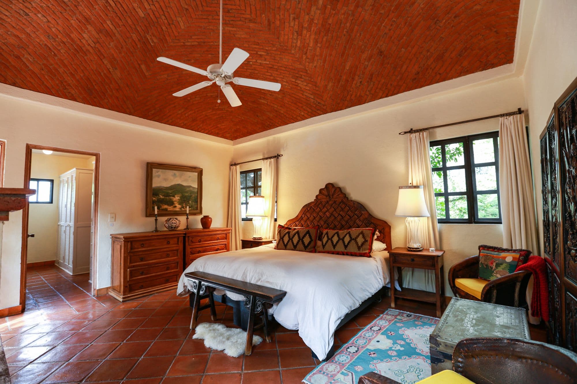 Casa Baeza — San Miguel de Allende Centro, San Miguel de Allende — photo 4 — warm colonial elegance with soaring ceilings