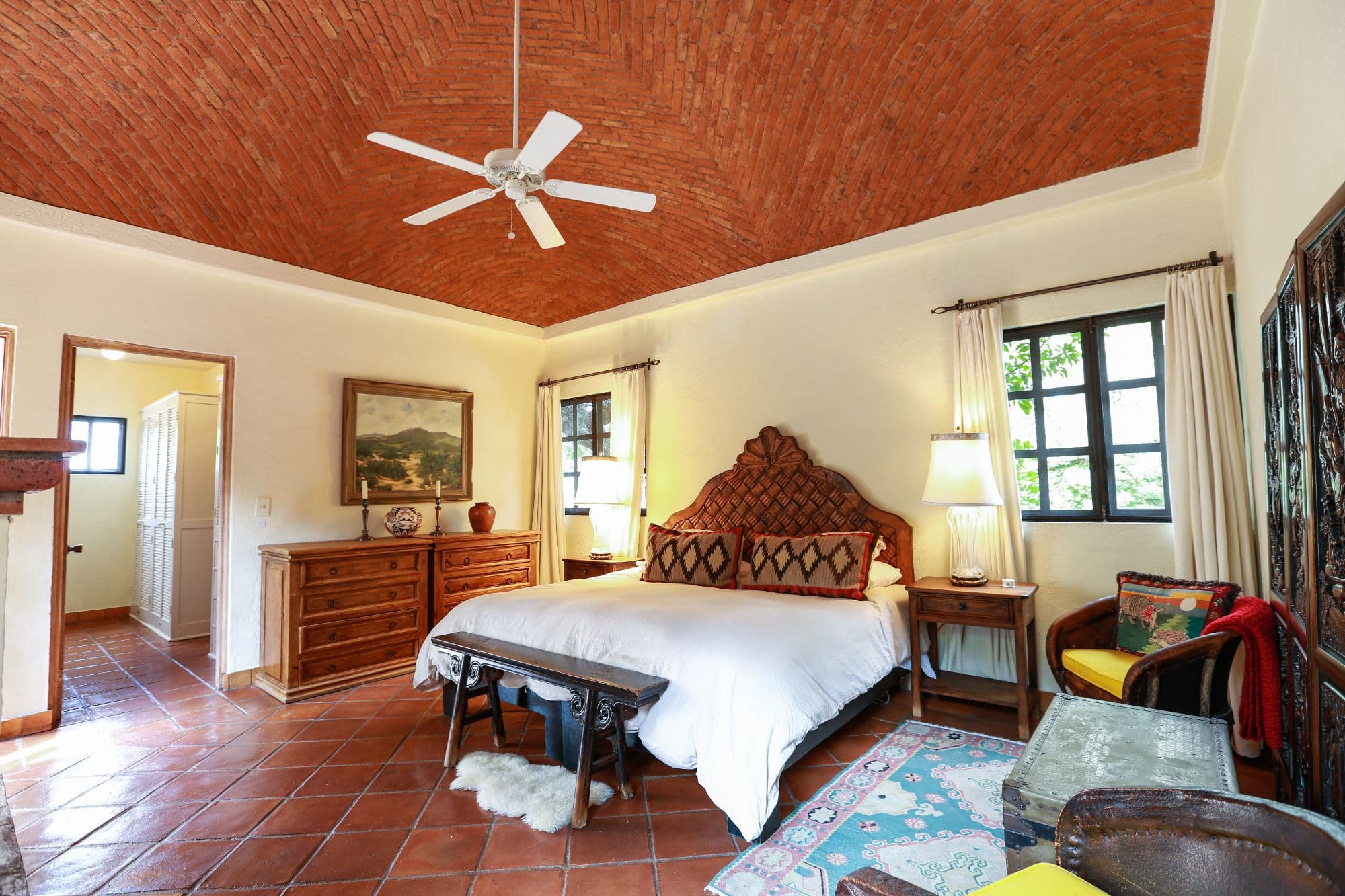 Casa Baeza — San Miguel de Allende Centro, San Miguel de Allende — photo 5 — soaring wood-beamed master suite