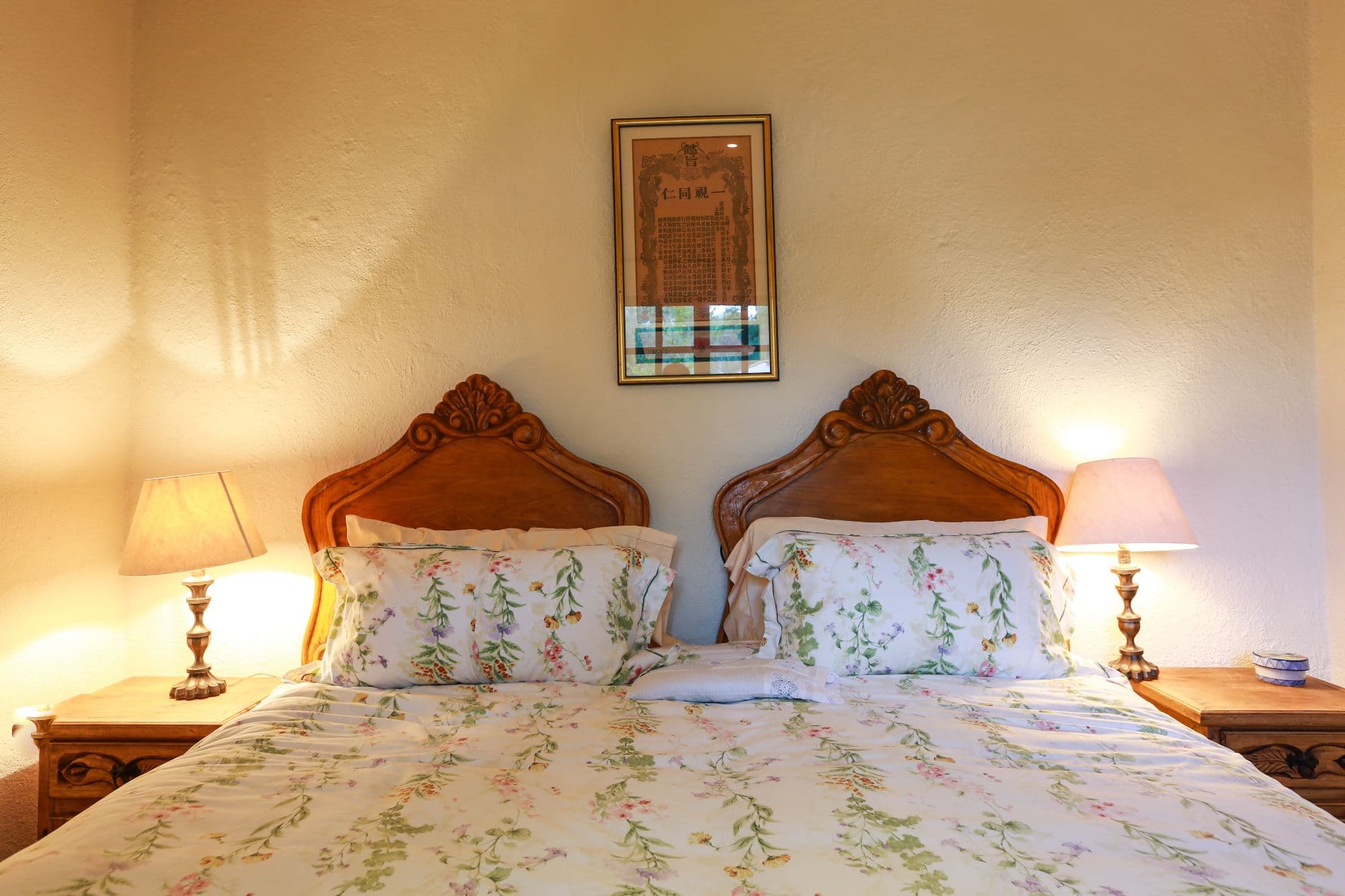 Casa Baeza — San Miguel de Allende Centro, San Miguel de Allende — photo 13 — elegant colonial bedroom, warm architectural charm