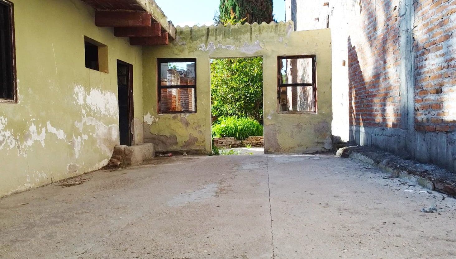 Terreno Guadalupe — Guadalupe, San Miguel de Allende — photo 3 — charming courtyard with authentic character