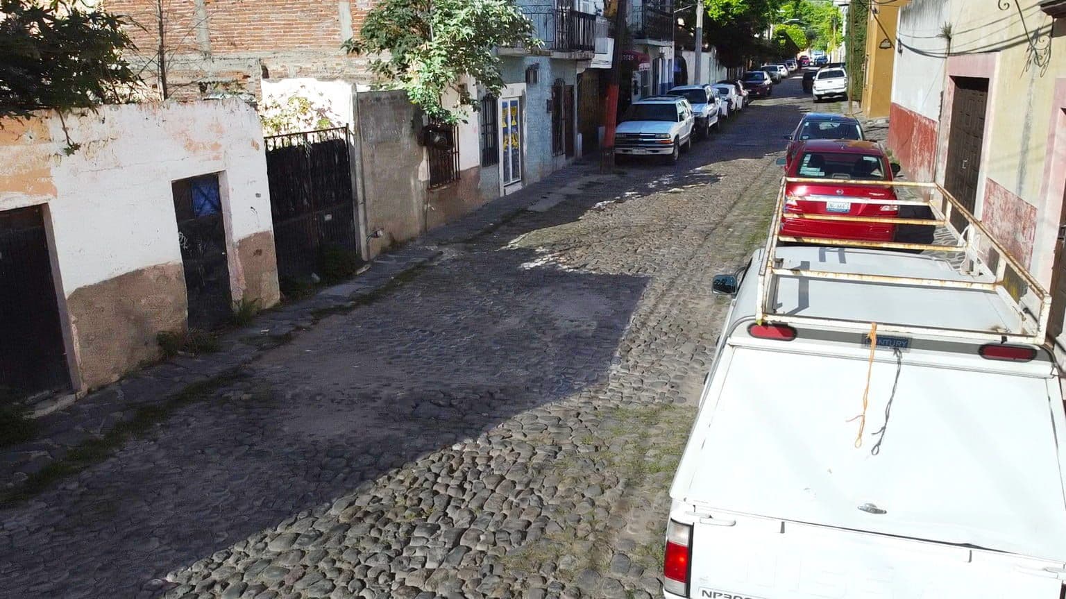 Terreno Guadalupe — Guadalupe, San Miguel de Allende — photo 4 — charming colonial street, authentic character