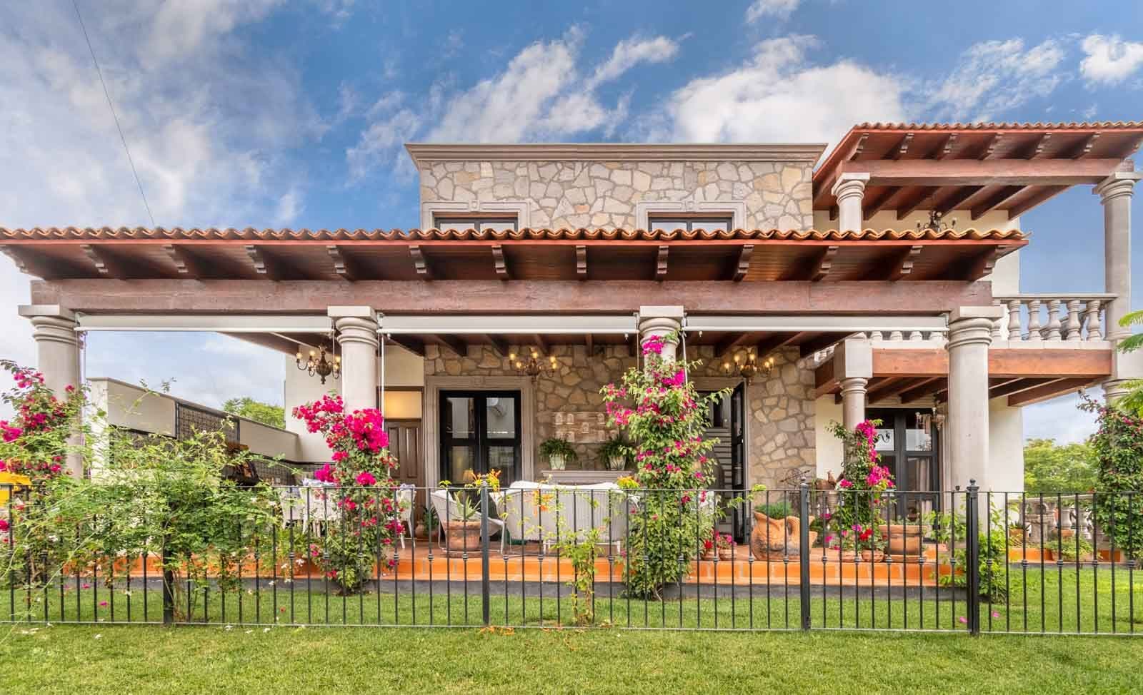 Casa Caterina — Las Campanas, San Miguel de Allende — photo 21 — charming hacienda with vibrant colonial elegance