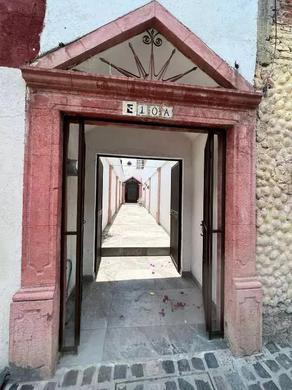 Cielito Lindo — Guadalupe, San Miguel de Allende — photo 9 — charming colonial entrance, rustic elegance
