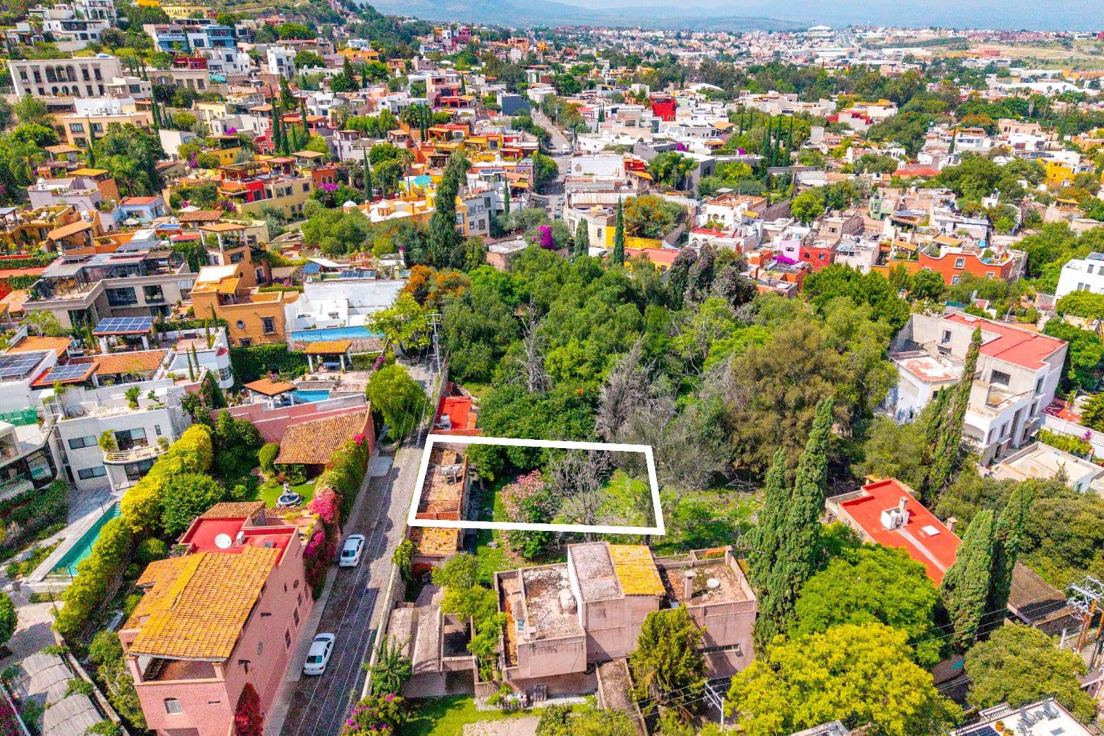 Fraccion V Cañadita — Ojo de Agua, San Miguel de Allende — photo 6 — expansive hillside views, mature gardens
