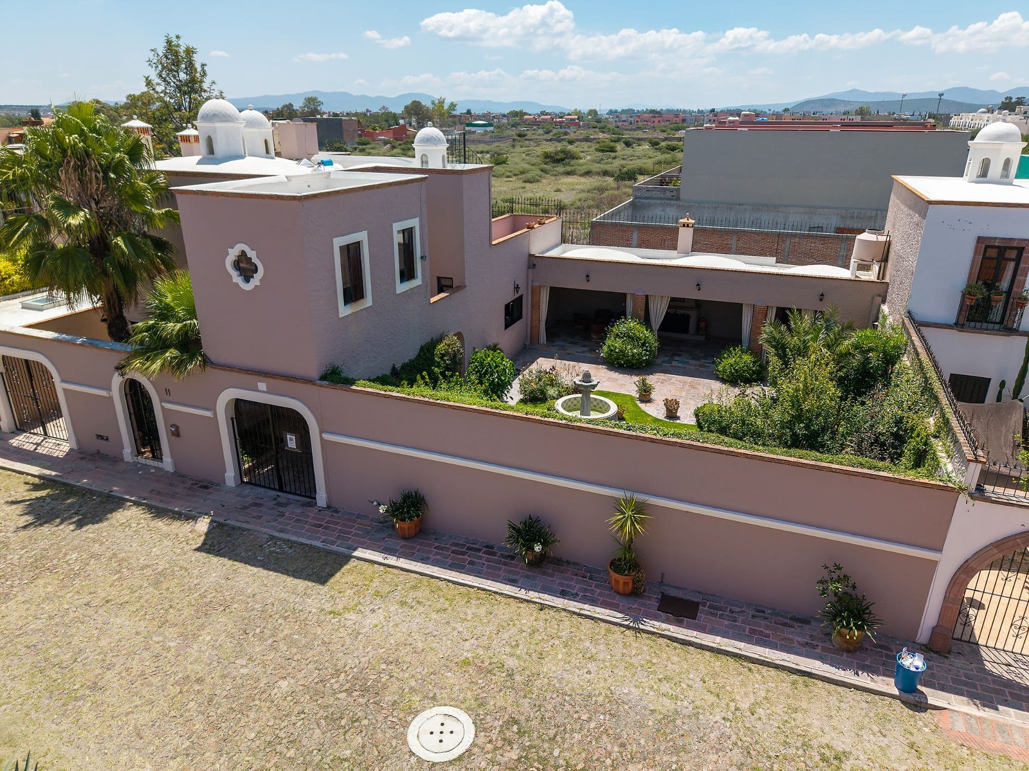 Casa Fuente — Atascadero (Arcos de San Miguel), San Miguel de Allende — photo 20 — elegant hacienda with panoramic valley views