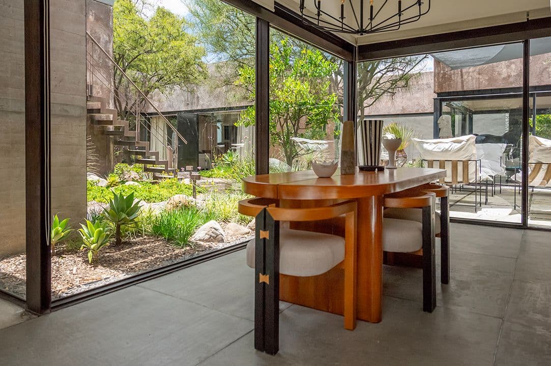 CASA SANCHEZ RENERO — Balcones, San Miguel de Allende — photo 10 — sophisticated indoor-outdoor entertaining space