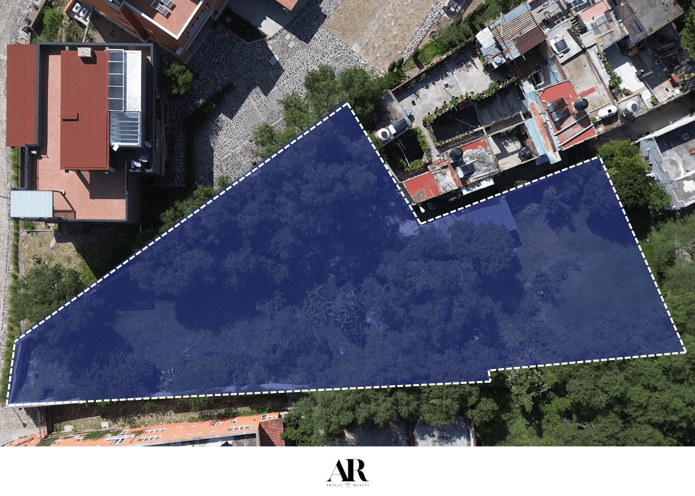 Terreno Dentro de Capilla de Piedra — Centro, San Miguel de Allende — photo 3 — expansive sun-drenched land opportunity