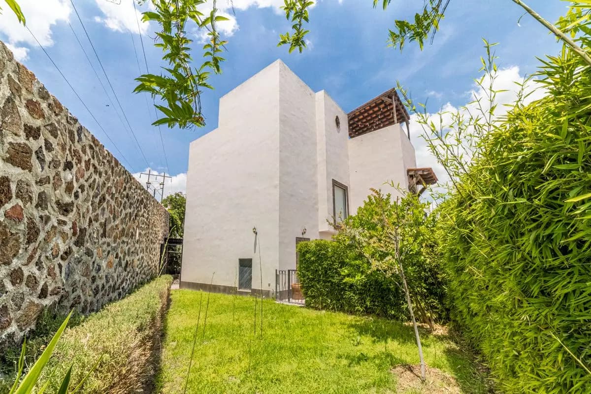Casa Atardecer — Antigua Residencial, San Miguel de Allende — photo 12 — contemporary sanctuary nestled in verdant gardens