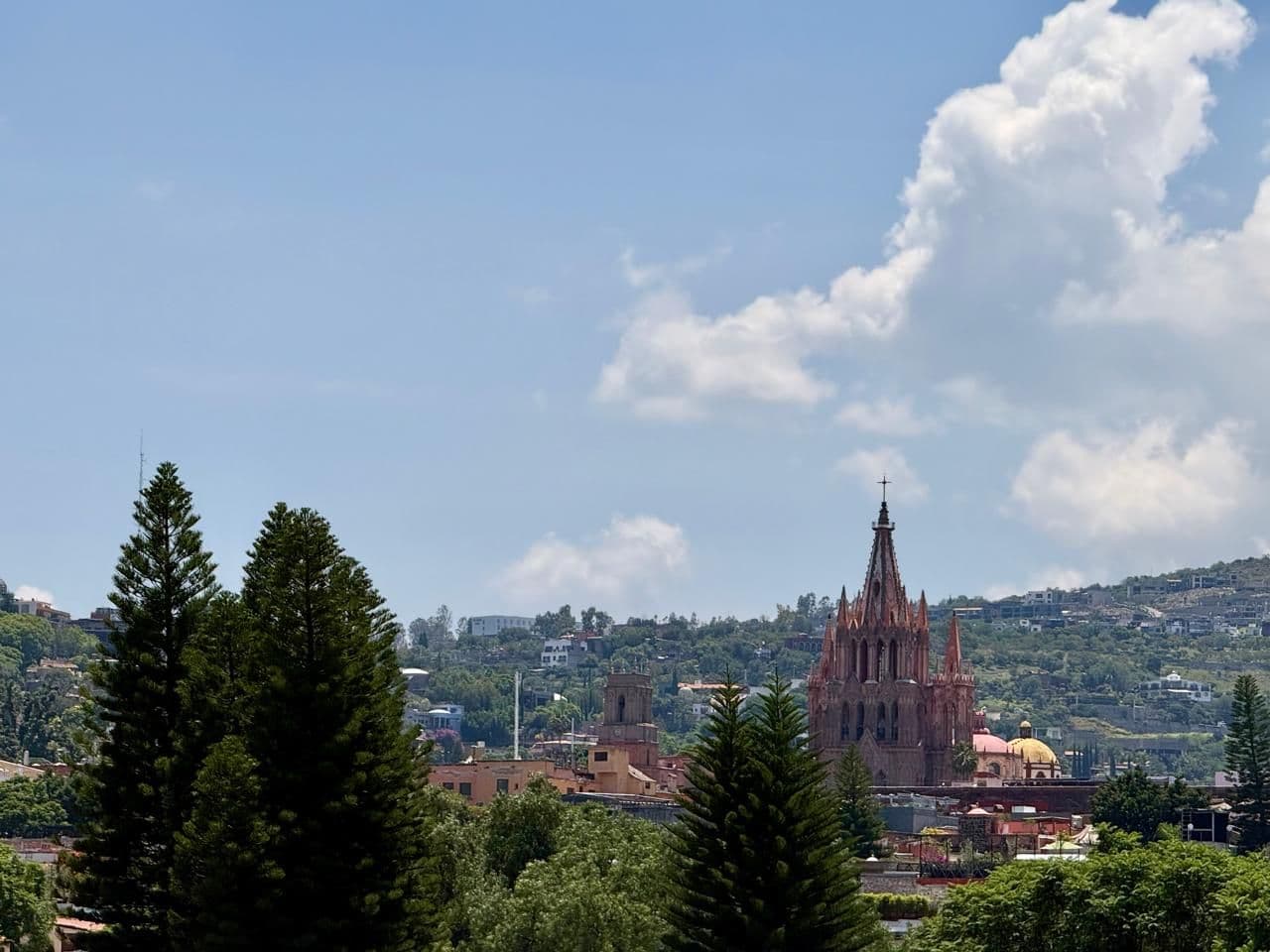 VENTA DEPARTAMENTO 3 N GUADALUPE β Guadalupe, San Miguel de Allende β photo 15 β iconic cathedral views, verdant hillside setting