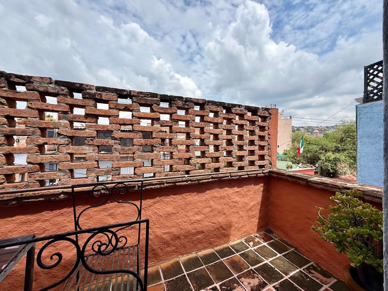 VENTA DEPARTAMENTO 3 N GUADALUPE β Guadalupe, San Miguel de Allende β photo 8 β charming rooftop terrace, architectural character