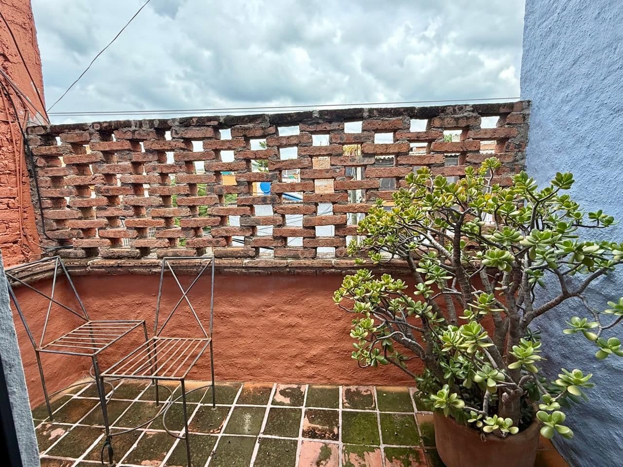 VENTA DEPARTAMENTO 3 N GUADALUPE β Guadalupe, San Miguel de Allende β photo 5 β charming rooftop with authentic mexican character