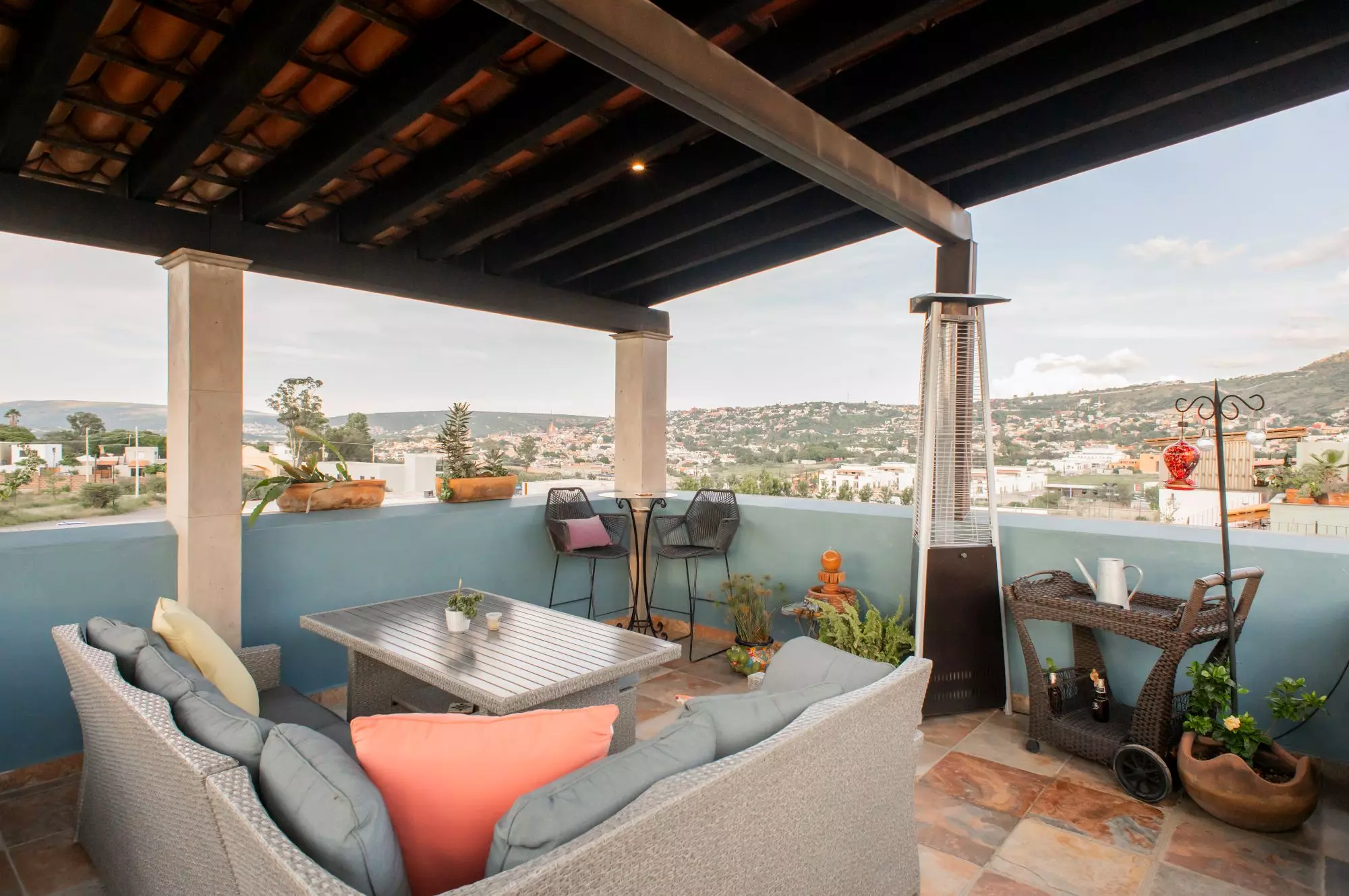 Casa Capricho Azul — El Capricho, San Miguel de Allende — photo 29 — panoramic rooftop terrace with exceptional views