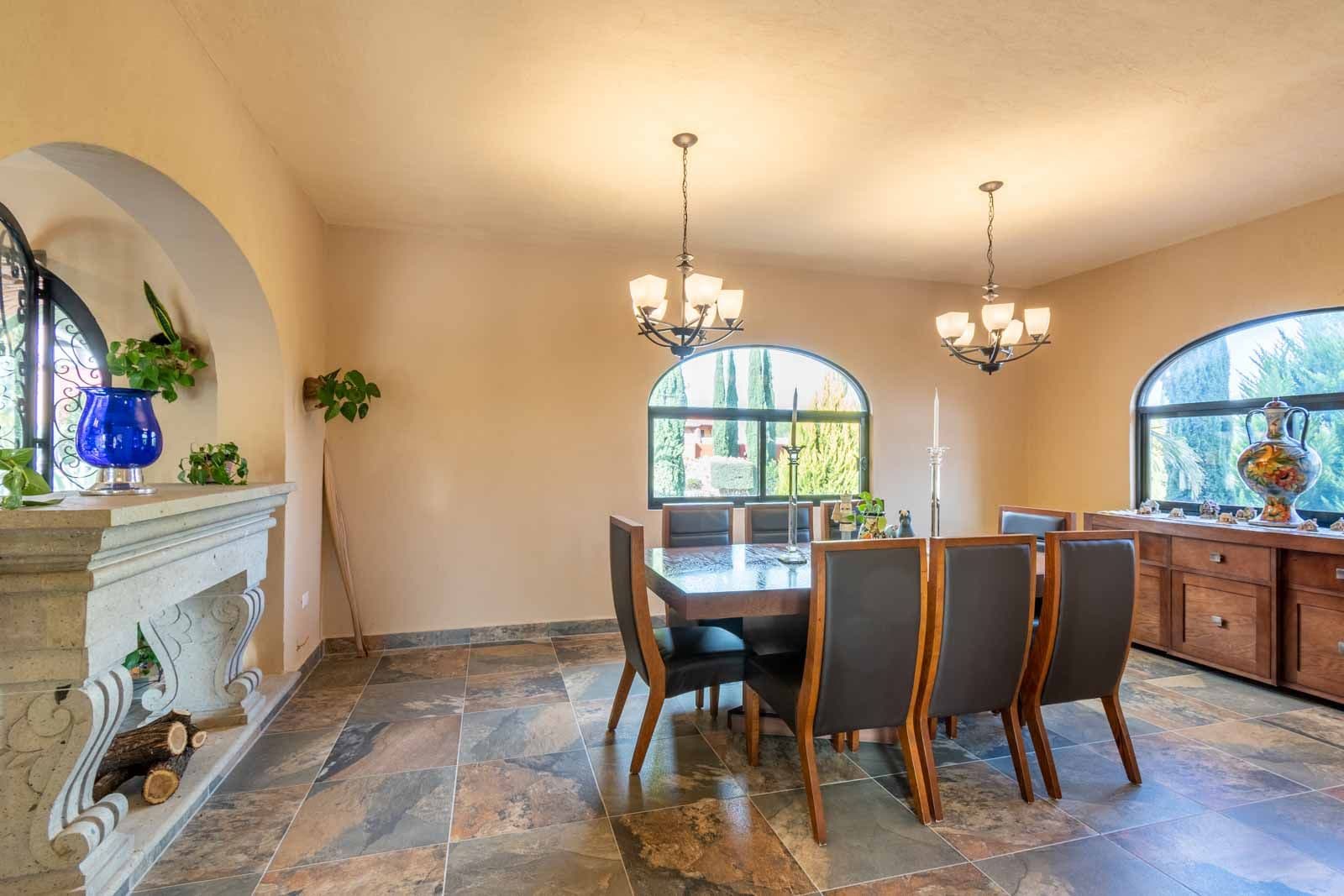 Casa Hacienda del Lago — Los Labradores, San Miguel de Allende — photo 7 — elegant dining with serene garden views