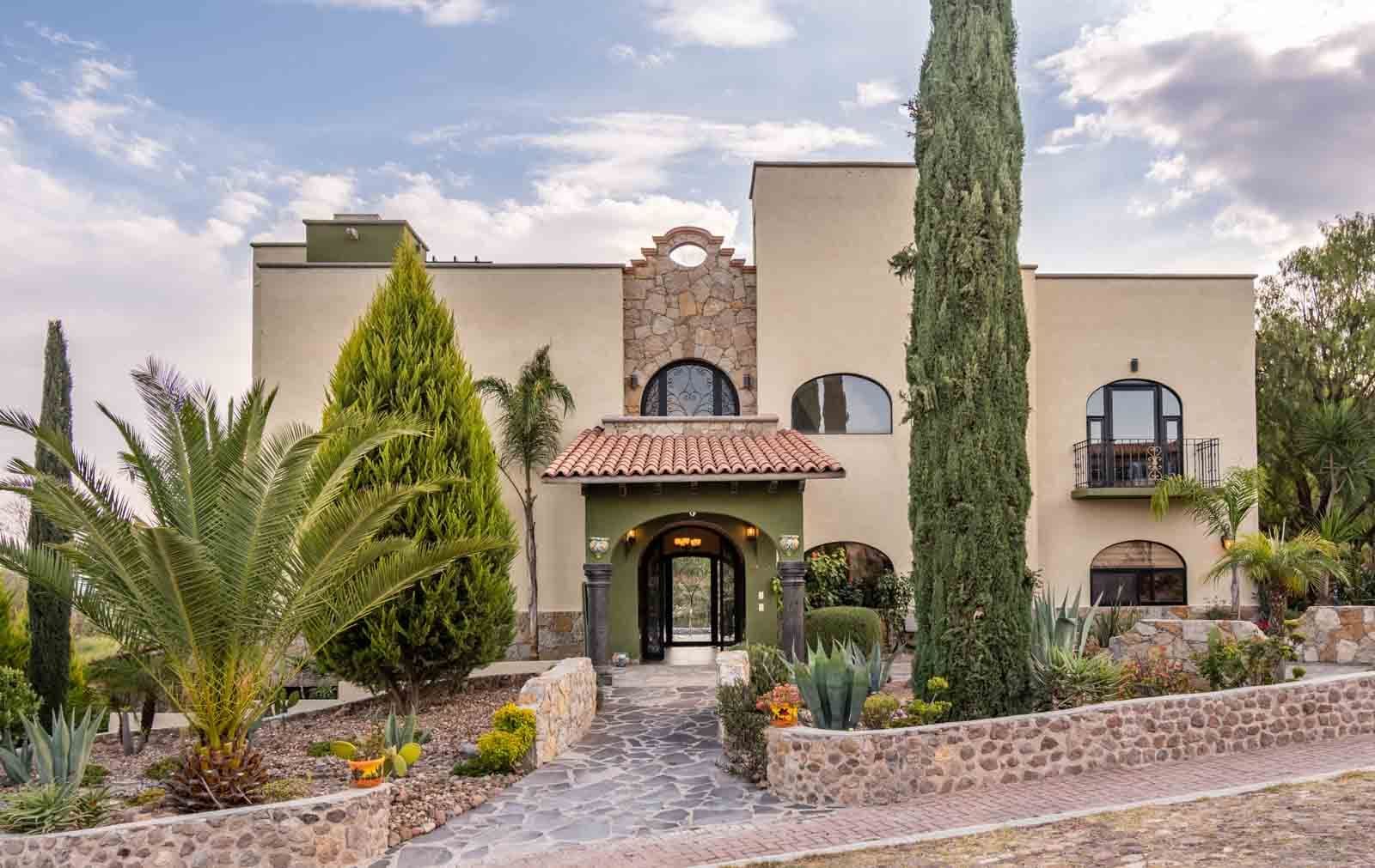 Casa Hacienda del Lago — Los Labradores, San Miguel de Allende — photo 2 — elegant mediterranean hacienda with lush gardens