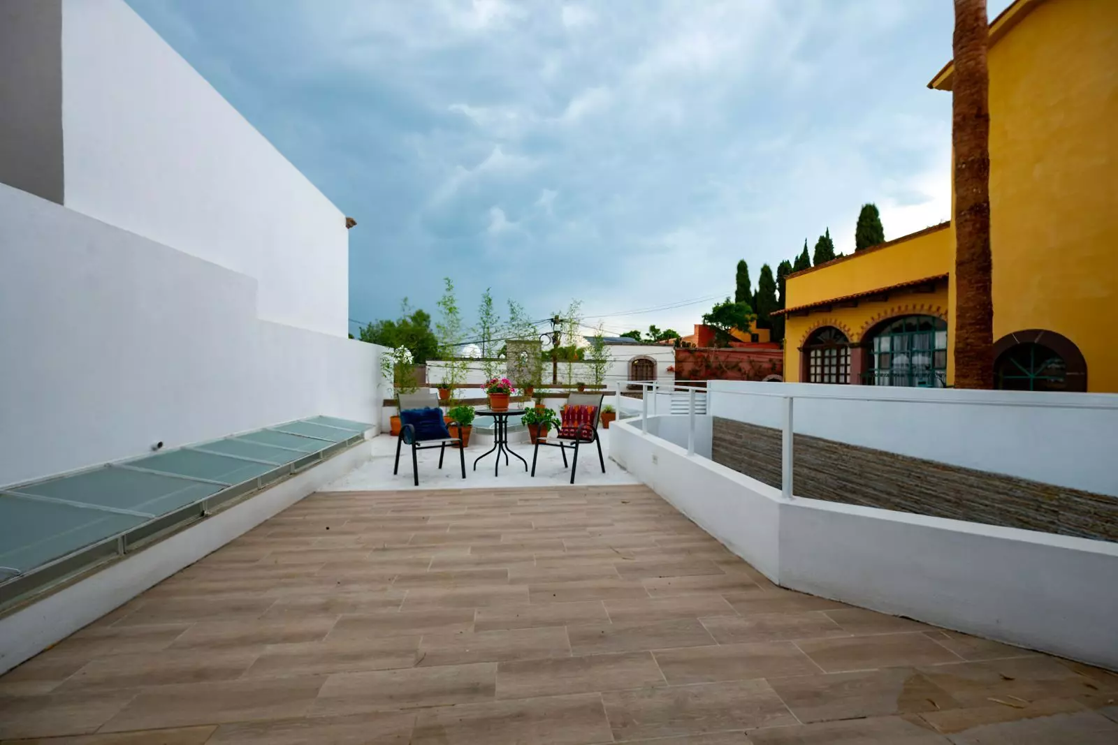 Casa Lenora — Atascadero (Arcos de San Miguel), San Miguel de Allende — photo 4 — expansive rooftop terrace, breathtaking views