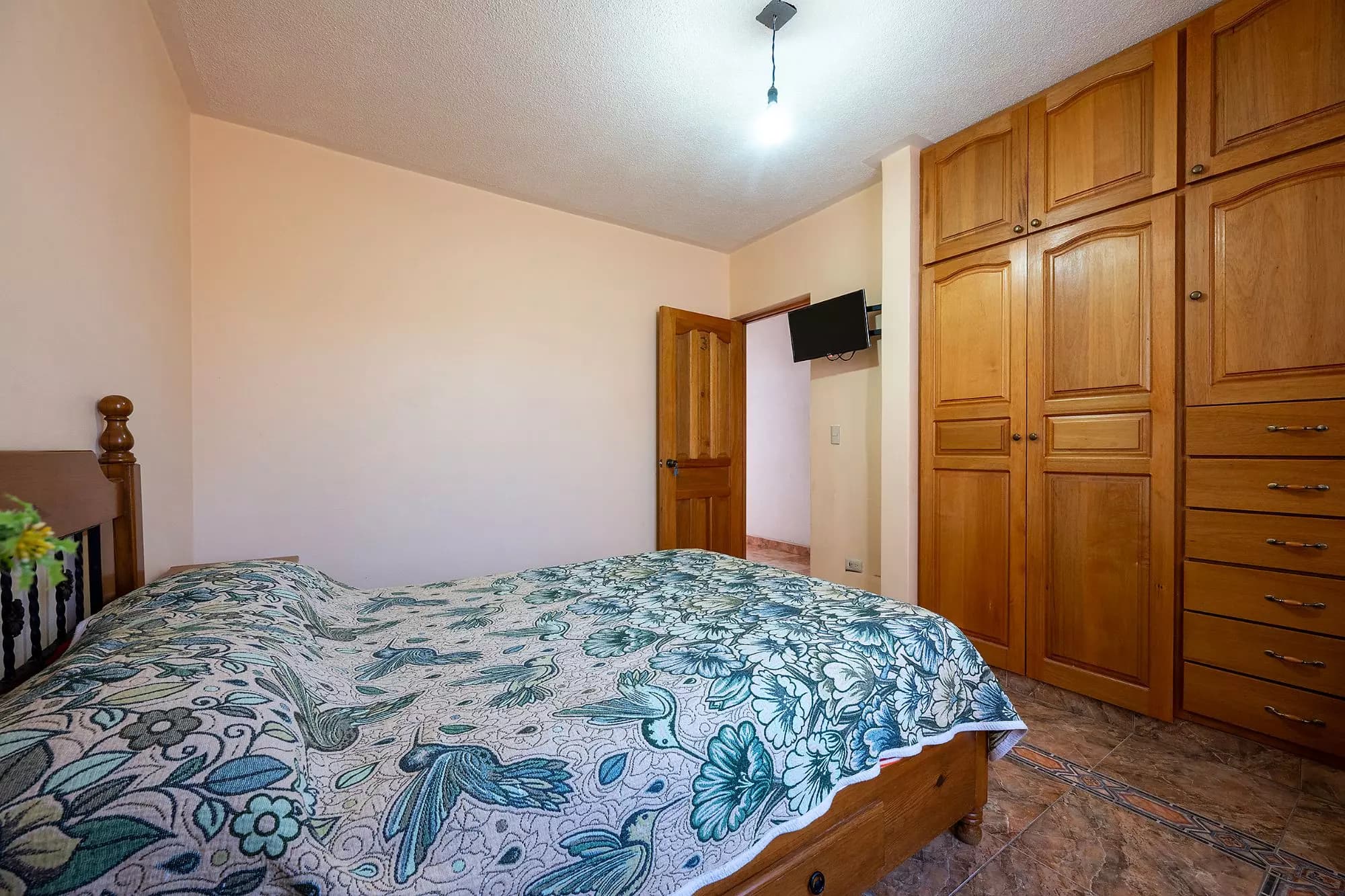 Casa Del Refugio — San Antonio, San Miguel de Allende — photo 20 — spacious bedroom, warm wood craftsmanship