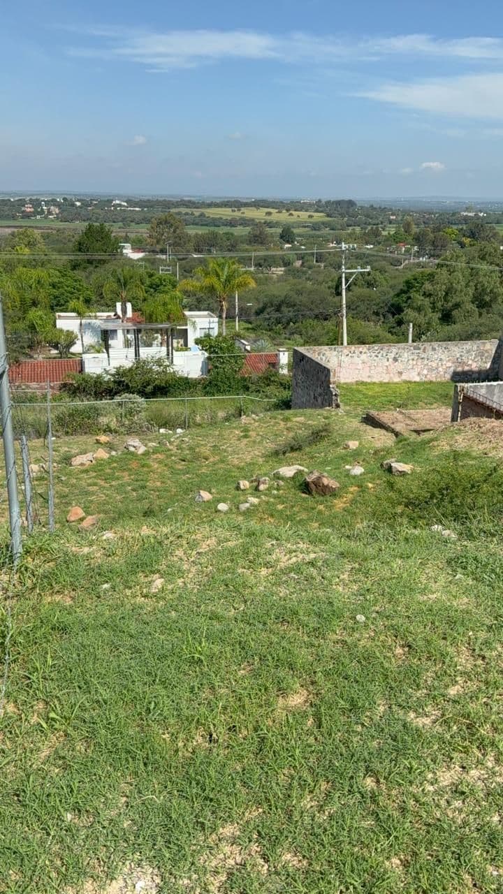 Terreno Esteponia 27 Malanquin β Residencial Malanquin la Mesa, San Miguel de Allende β photo 5 β expansive hilltop views, development potential