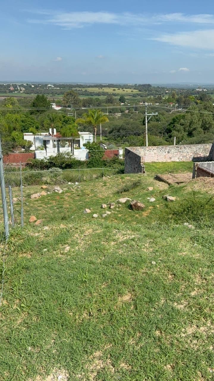 Terreno Esteponia 27 Malanquin β Residencial Malanquin la Mesa, San Miguel de Allende β photo 4 β expansive valley views, verdant potential