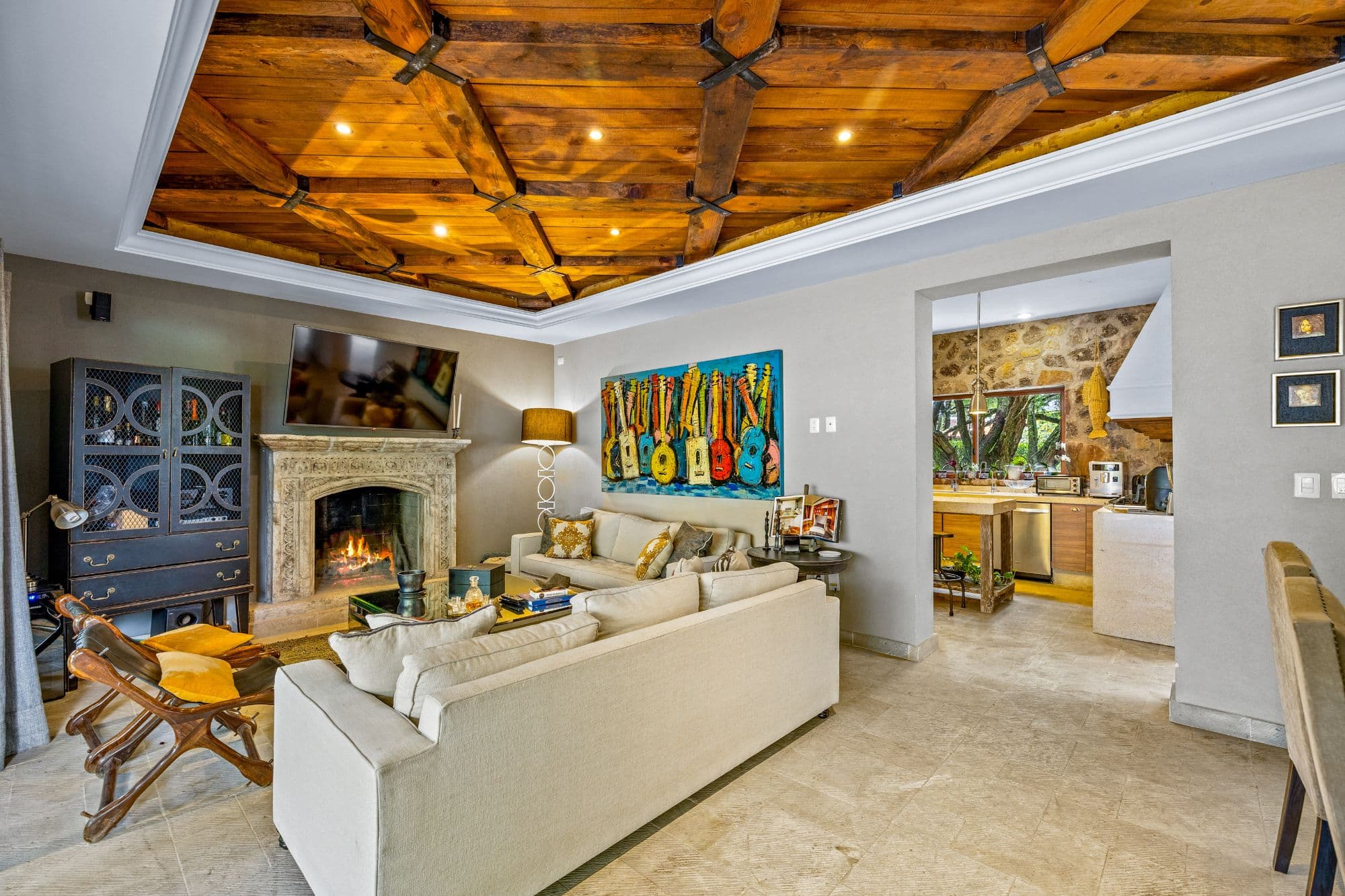 Huizaches Garden — Villa de los Frailes, San Miguel de Allende — photo 5 — sophisticated living with rustic wooden beams