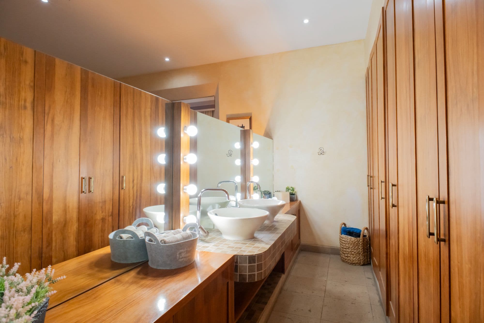 Casa Caracol — Caracol, San Miguel de Allende — photo 8 — spa-inspired master bath sanctuary
