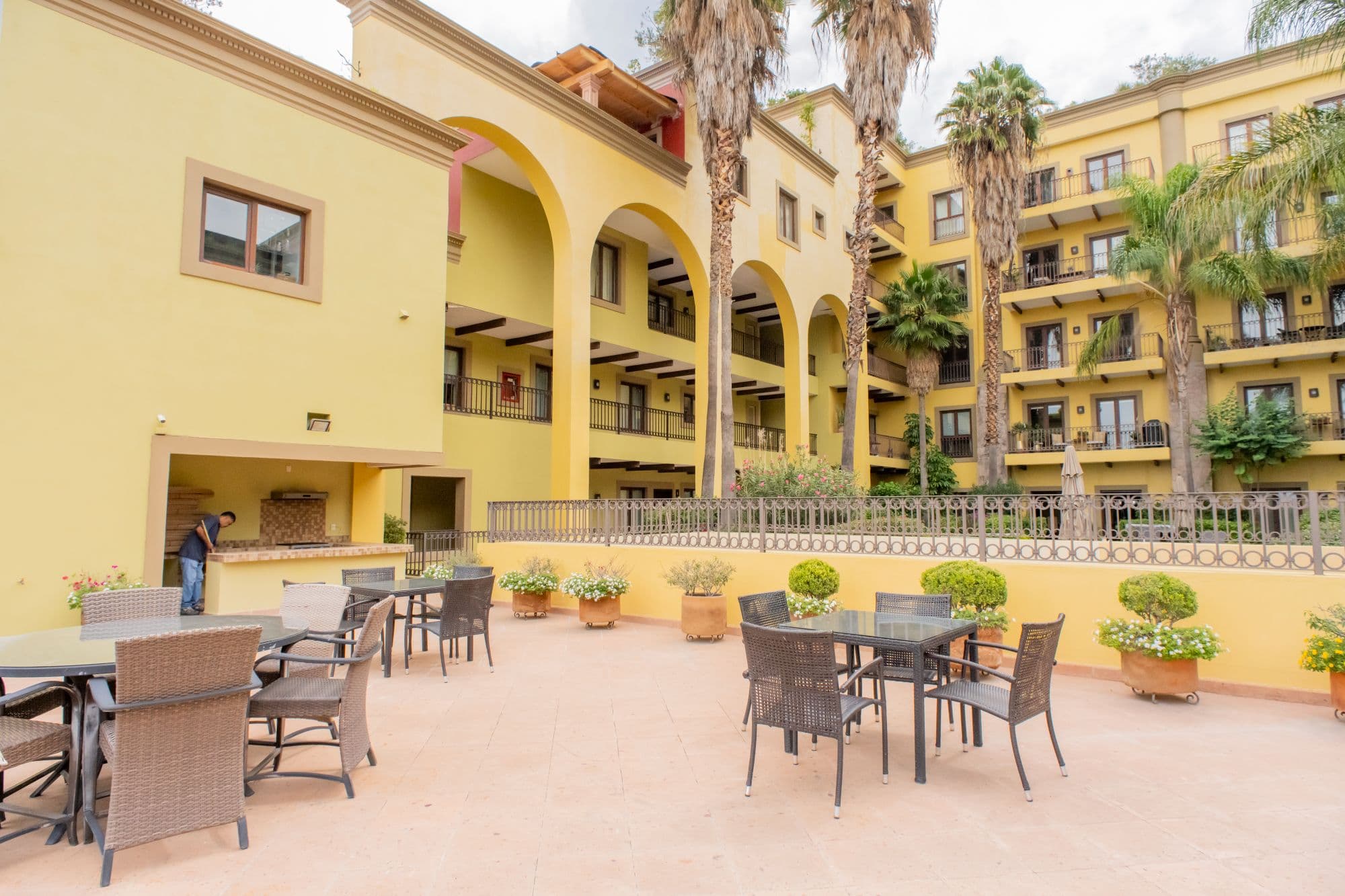 Casa Caracol — Caracol, San Miguel de Allende — photo 26 — luminous courtyard, colonial elegance, gracious entertaining