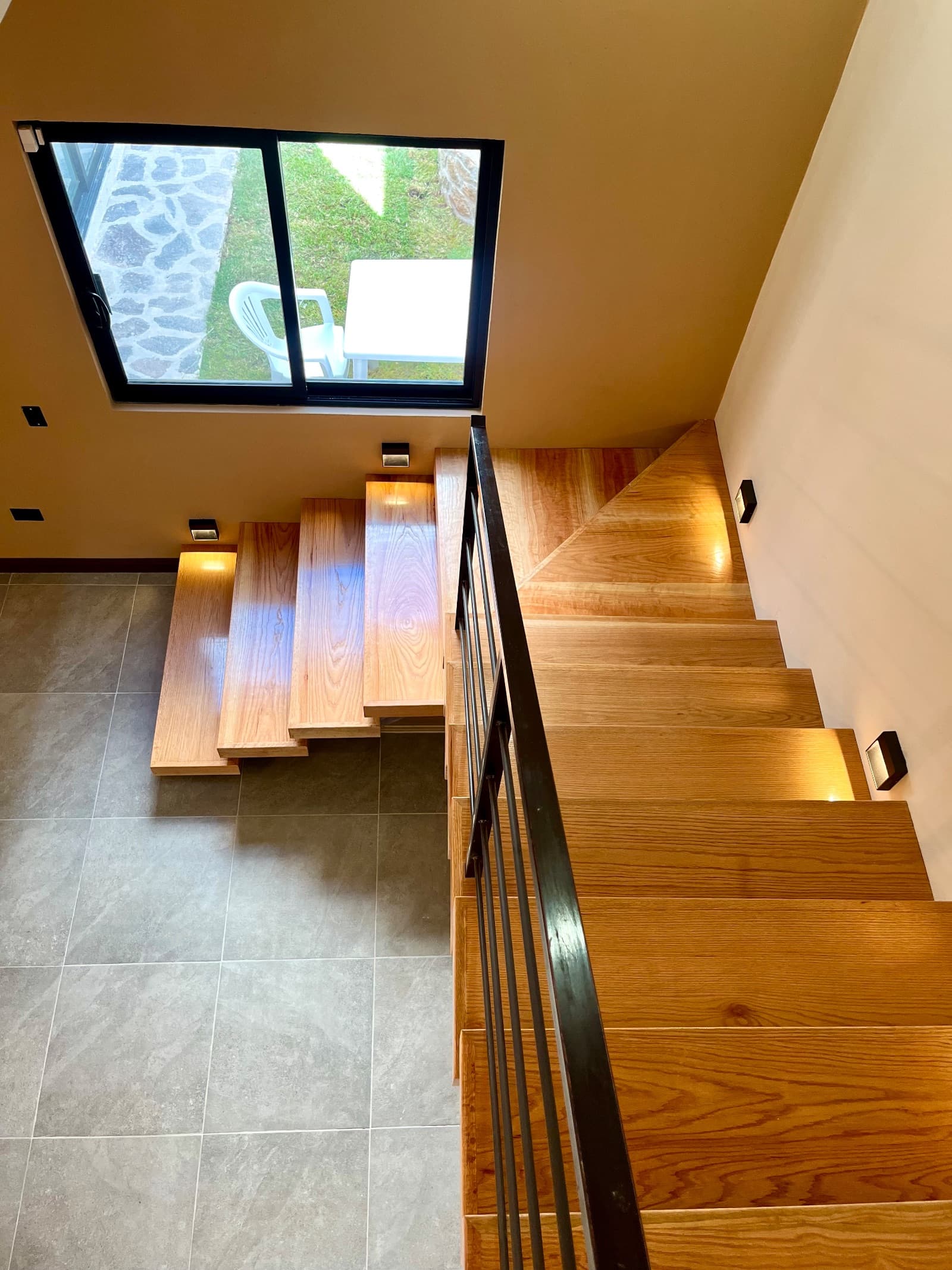 Casa Rivera — Independencia, San Miguel de Allende — photo 8 — luminous staircase, architectural elegance, skylight brilliance