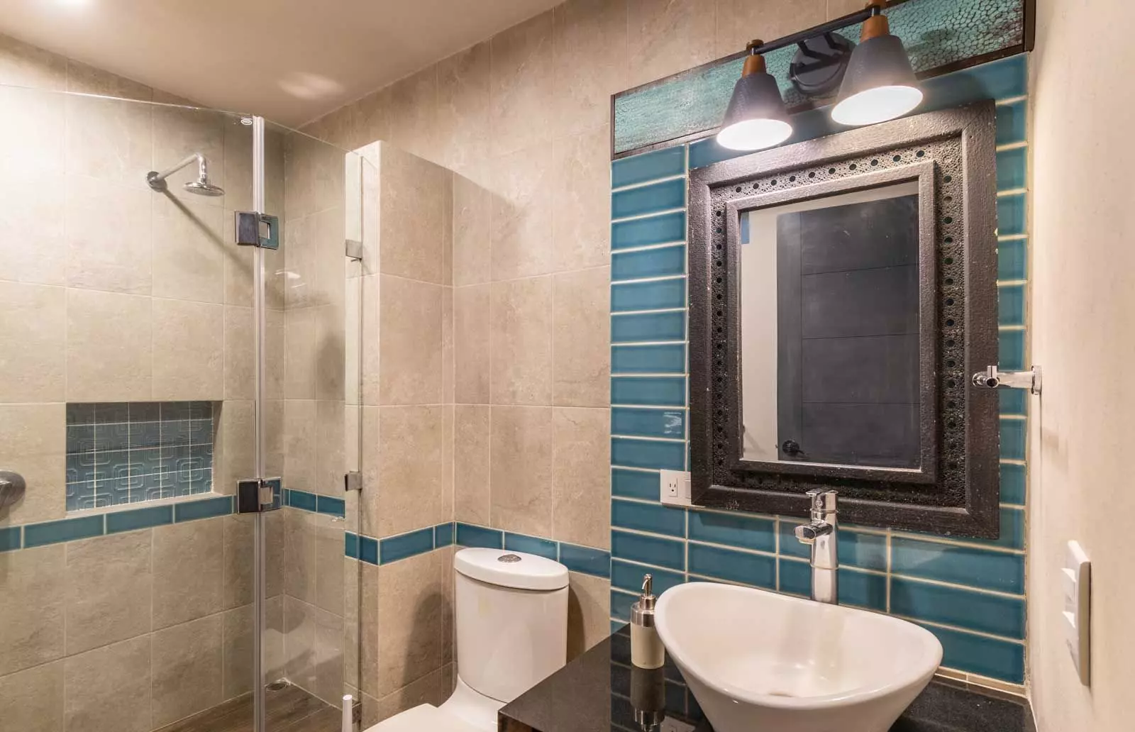 Casa Lumina — Ojo de Agua, San Miguel de Allende — photo 8 — spa-inspired modern bathroom sanctuary