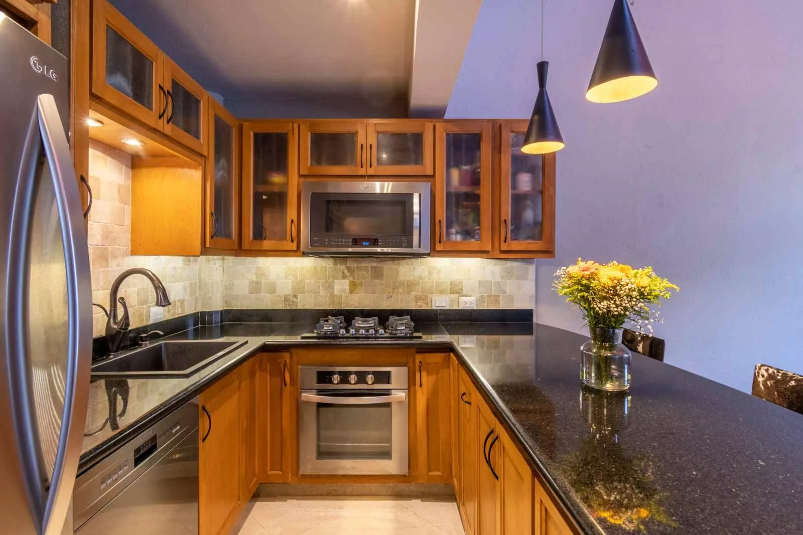 Casa Lumina — Ojo de Agua, San Miguel de Allende — photo 4 — contemporary kitchen, elegant finishes throughout
