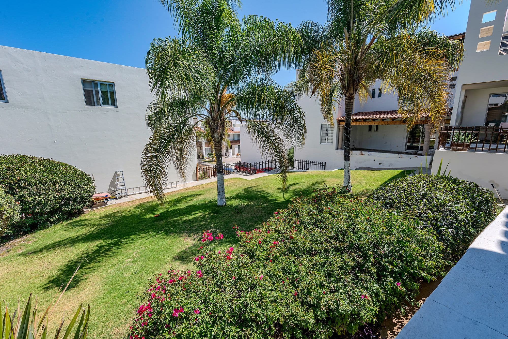 Casita Amanecer — Las Brisas, San Miguel de Allende — photo 31 — lush gardens, resort-style living spaces