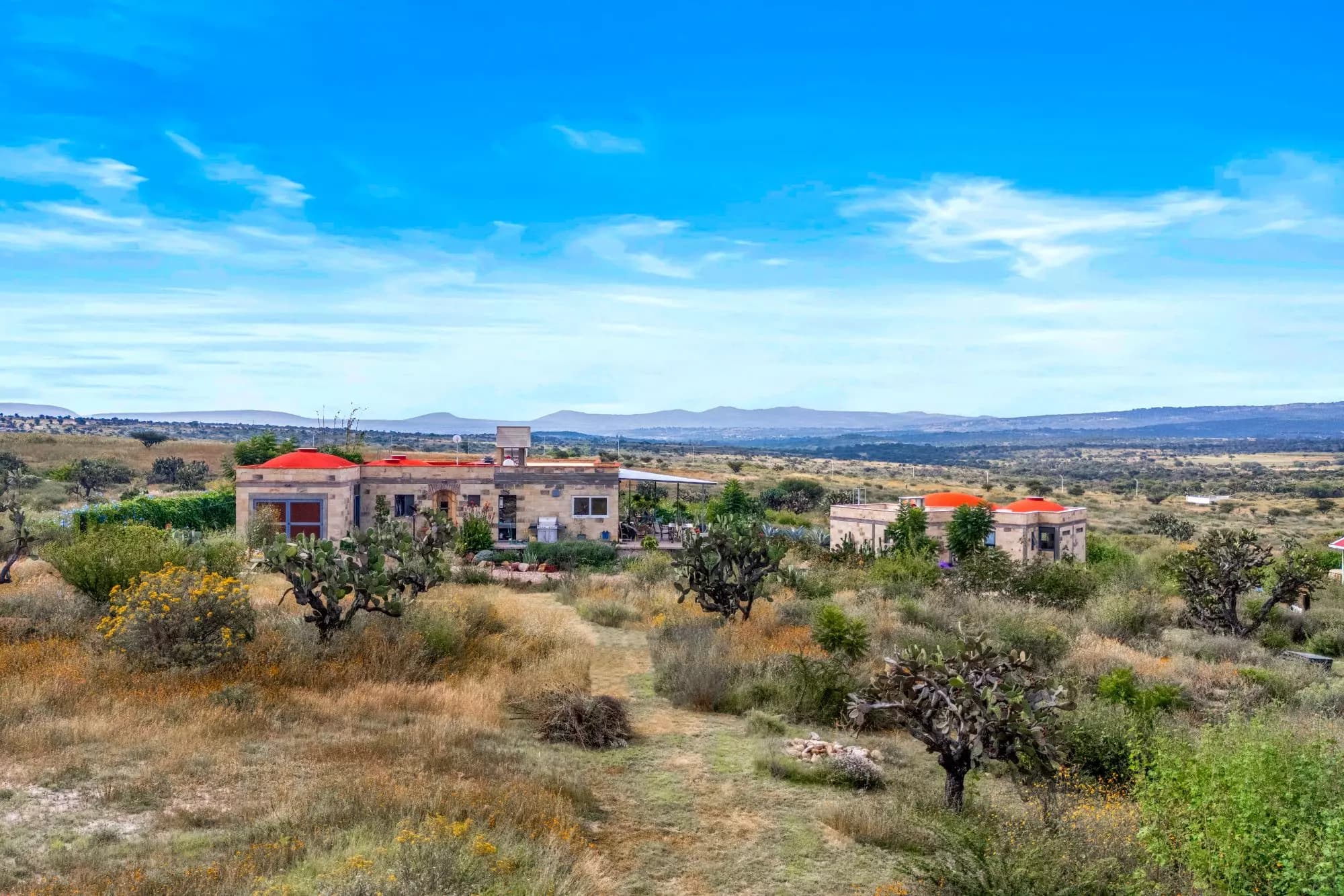 Hapori Eco Aldea Lot 1 — Capadero (San Isidro Capadero), San Miguel de Allende — photo 6 — expansive countryside views, vibrant mexican architecture