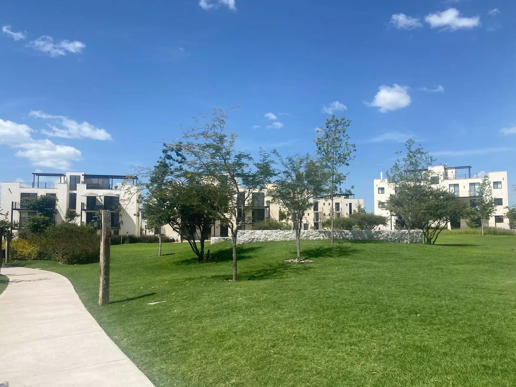 Casa Luminaria — La Luminaria, San Miguel de Allende — photo 5 — serene grounds, contemporary luxury living